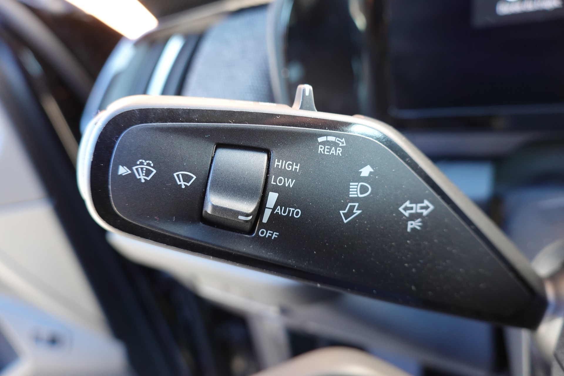 SKODA Kodiaq 1.5 TSI mHEV * 7 Places * Crochet remorque * Caméra * Tempomat Adaptatif * Clim Auto * Hayon Electrique *"-image-14