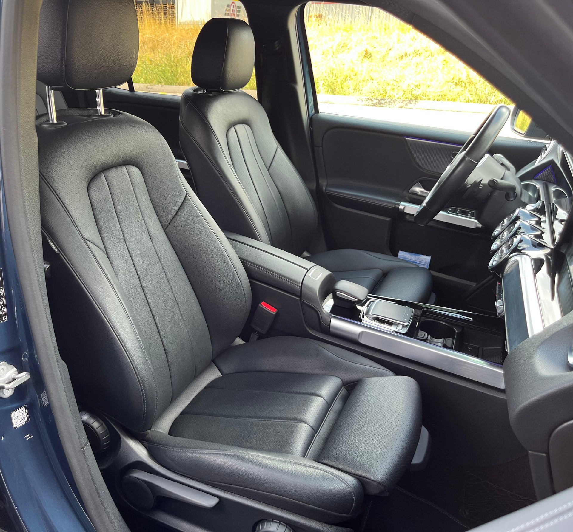 MERCEDES-BENZ GLB 250 Progressive 4 MATIC 8G-Tronic-image-11