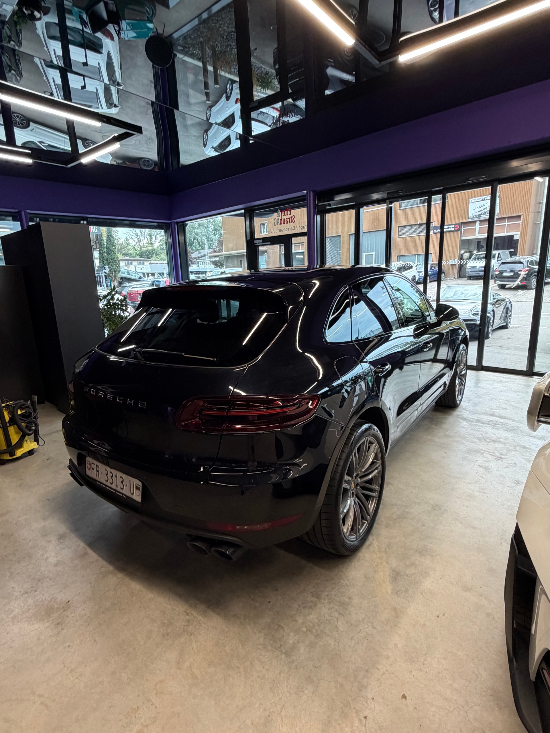 PORSCHE Macan PDK-image-5
