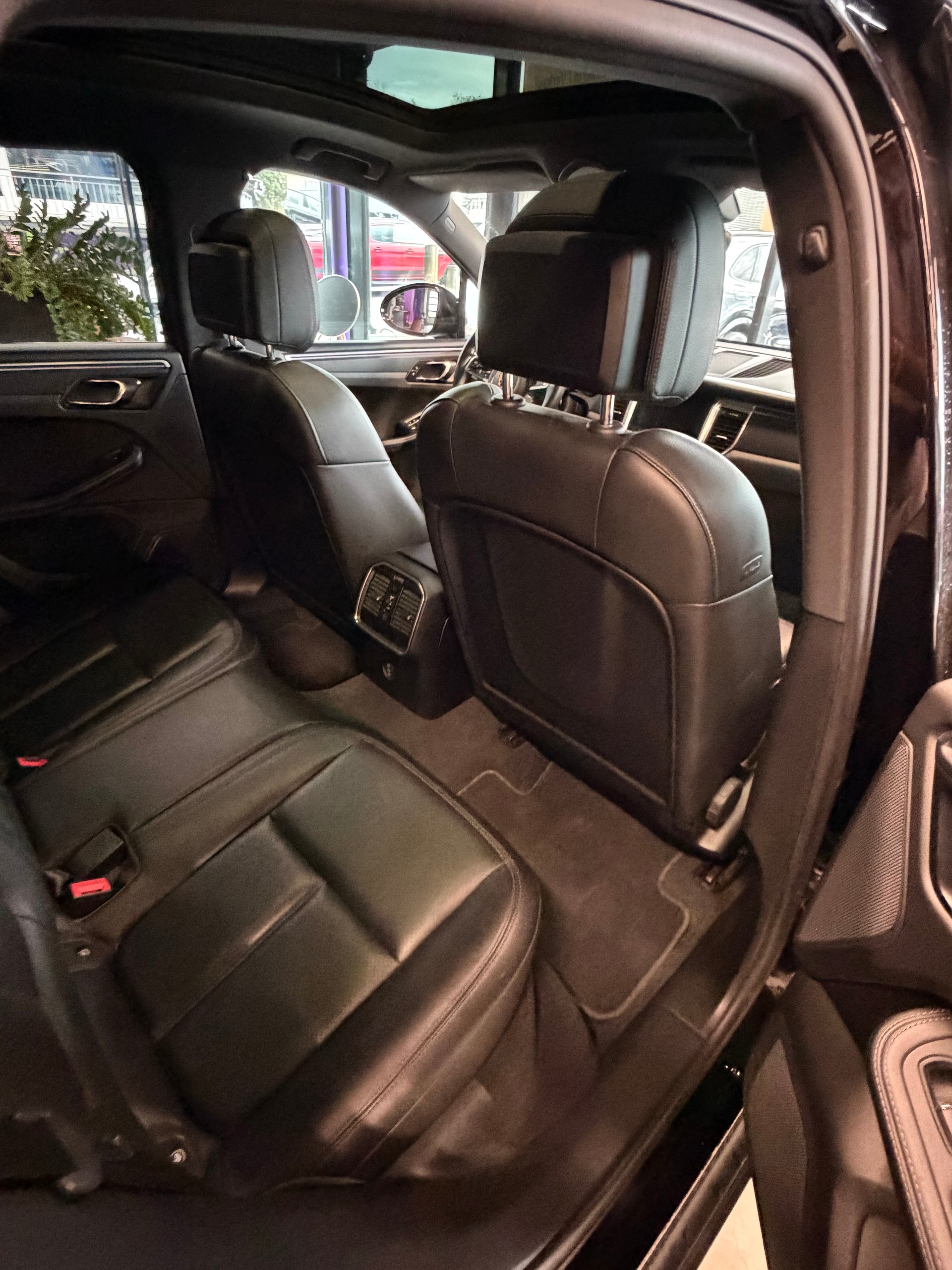 PORSCHE Macan PDK-image-8