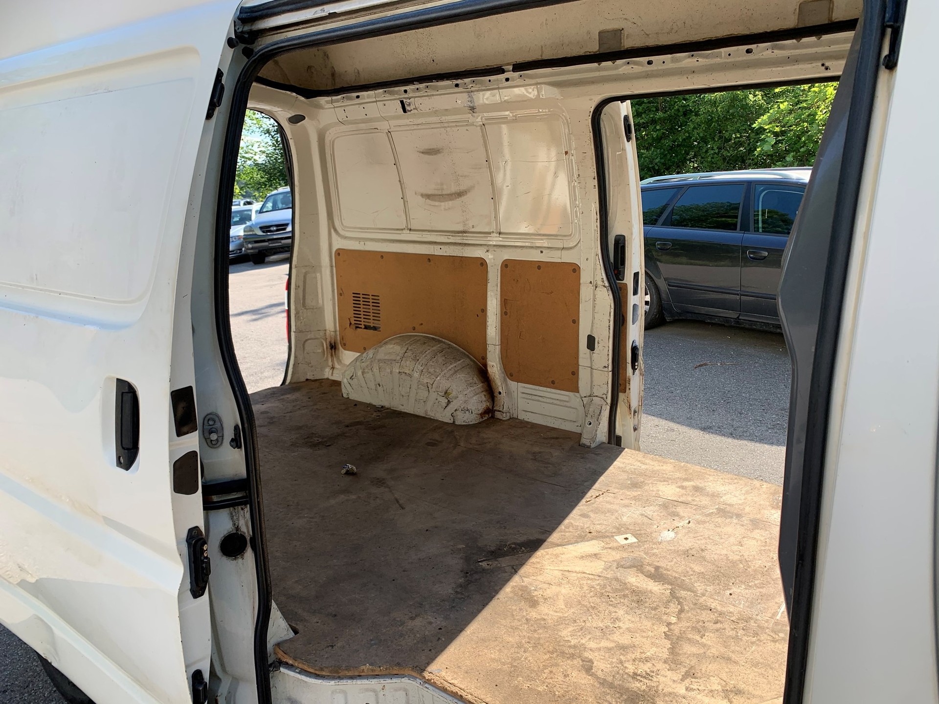 TOYOTA Hiace D-4D A/T LWB Kombi-image-1