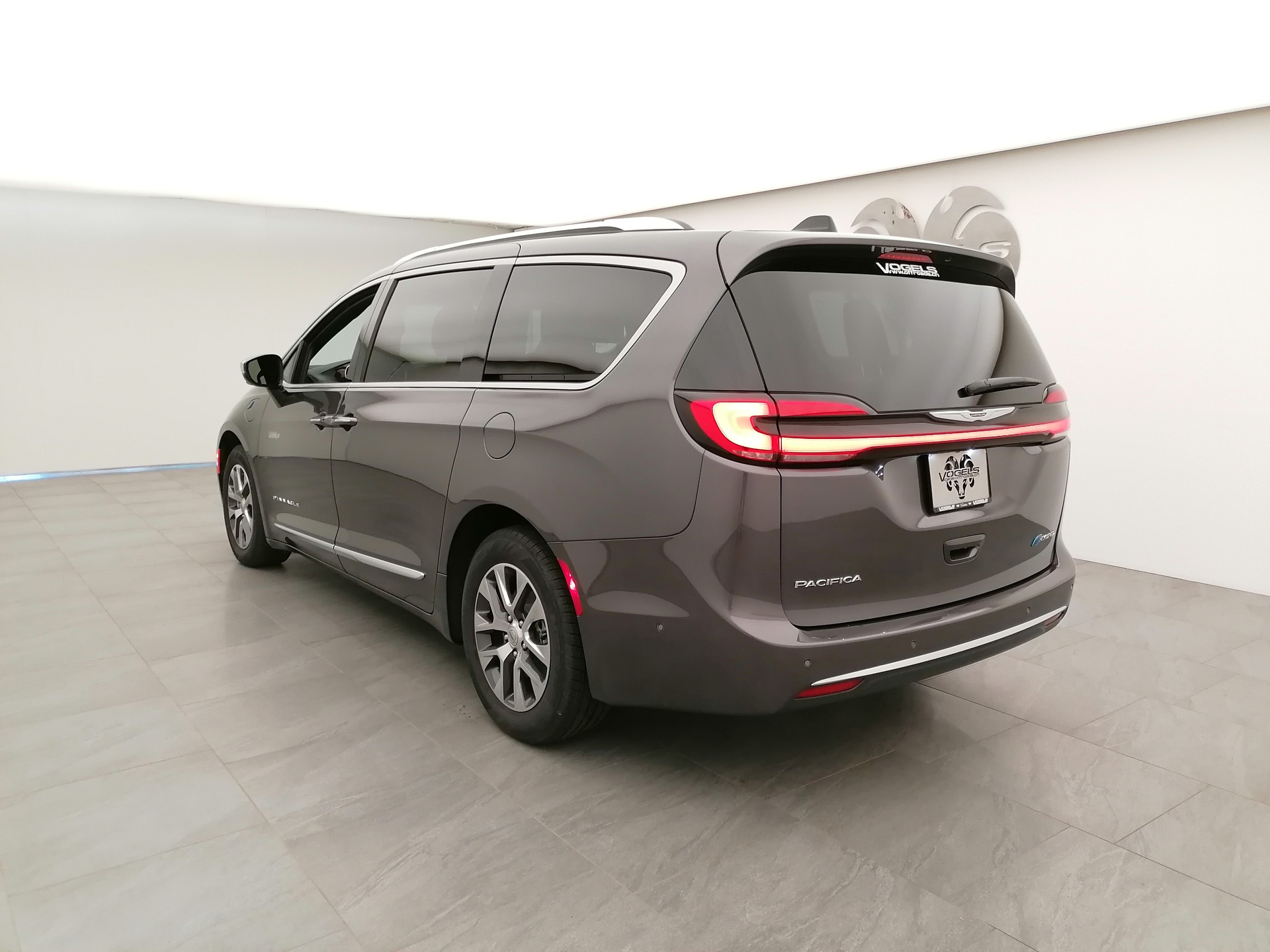 CHRYSLER Pacifica Pinnacle 3.6l Plug-In-Hybrid-image-5