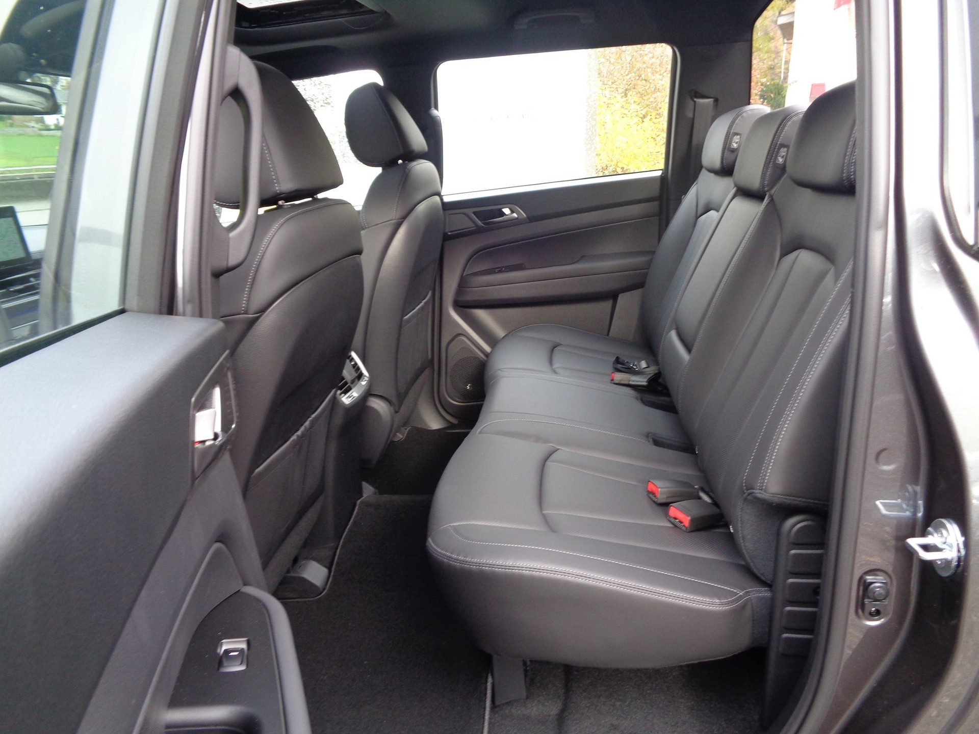 KGM-SsangYong Musso 2.2 Sapphire 4WD A-image-8