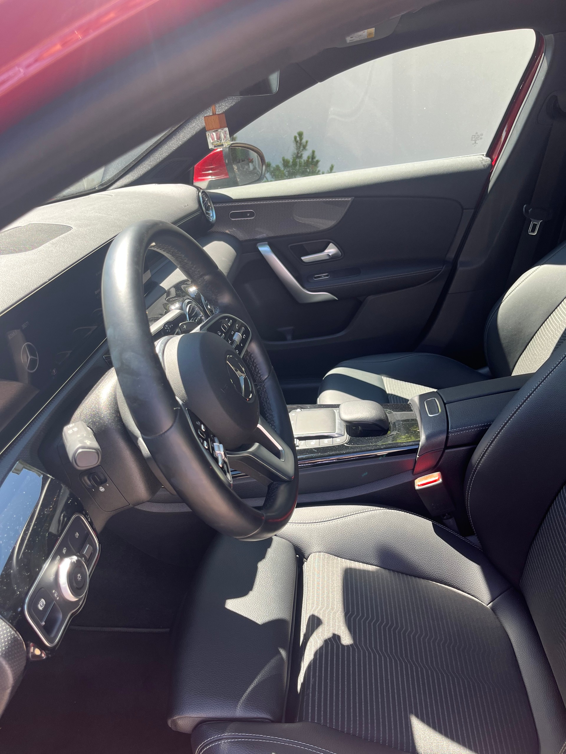 MERCEDES-BENZ A 220 d 4Matic Progressive 8G-DCT-image-5