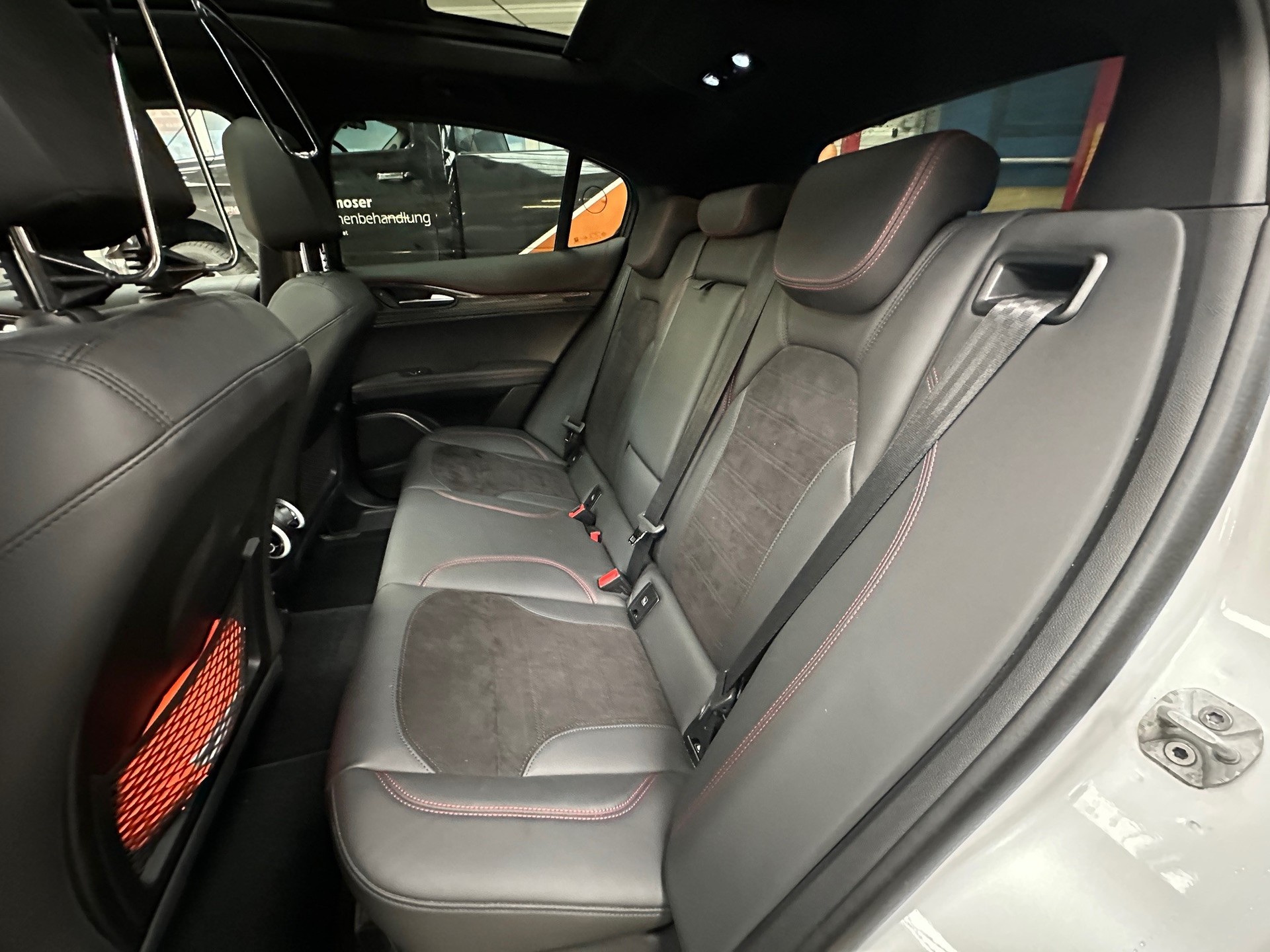 ALFA ROMEO Stelvio 2.0 Veloce TI Q4 Automatic-image-11