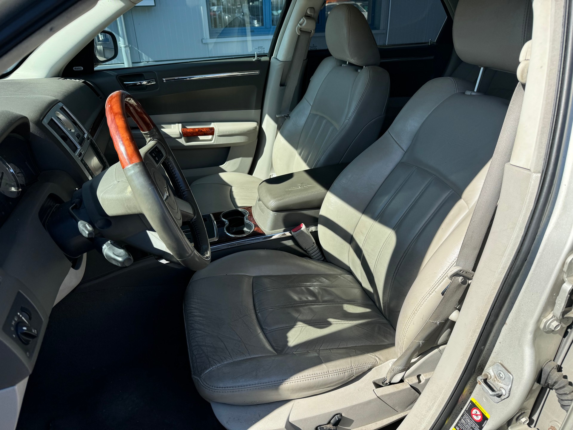 CHRYSLER 300C T 3.5 V6 AWD-image-9