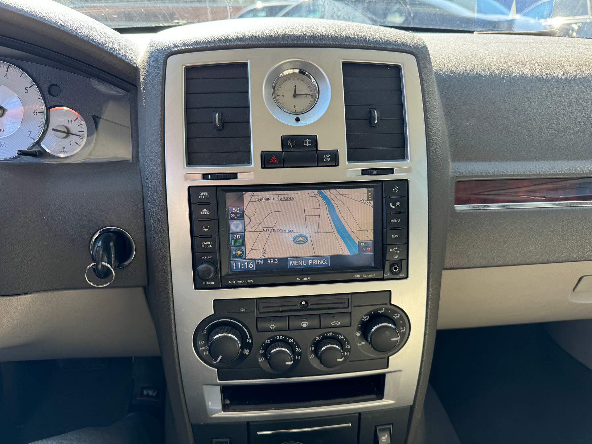 CHRYSLER 300C T 3.5 V6 AWD-image-12