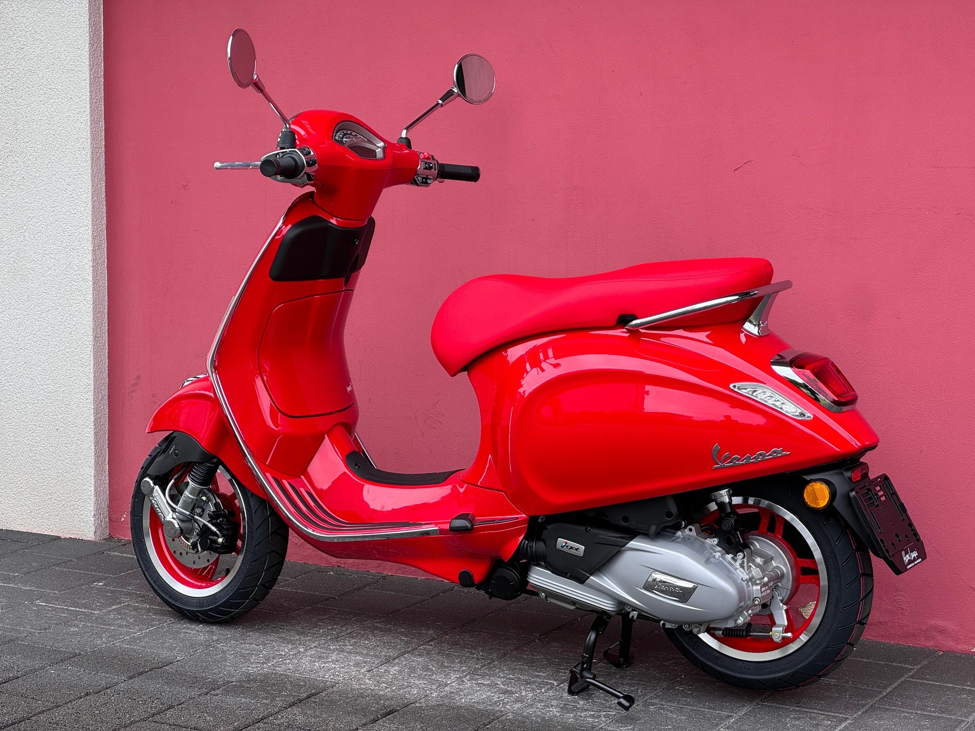 PIAGGIO Vespa 125 Primavera Red-image-12