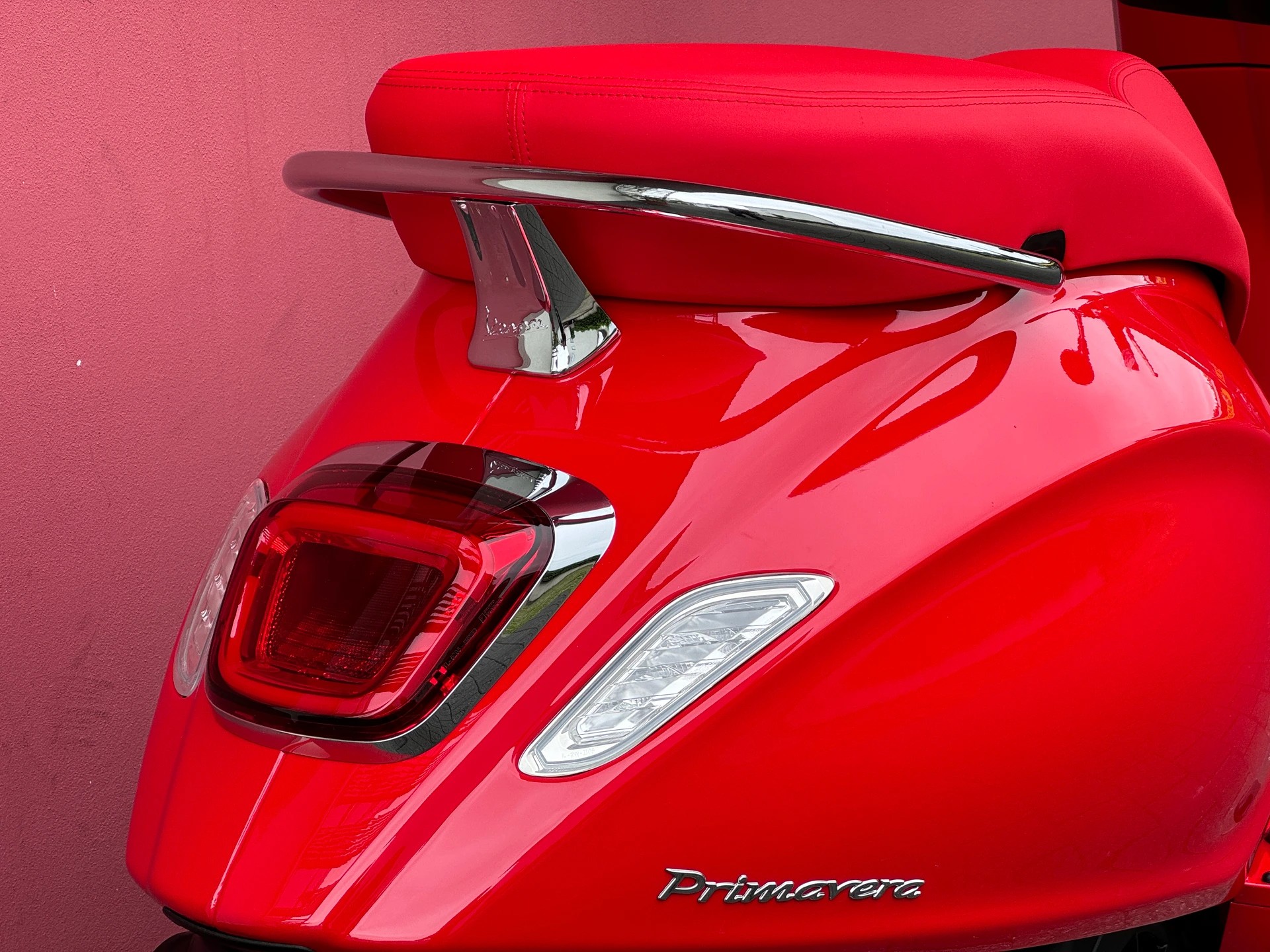 PIAGGIO Vespa 125 Primavera Red-image-3