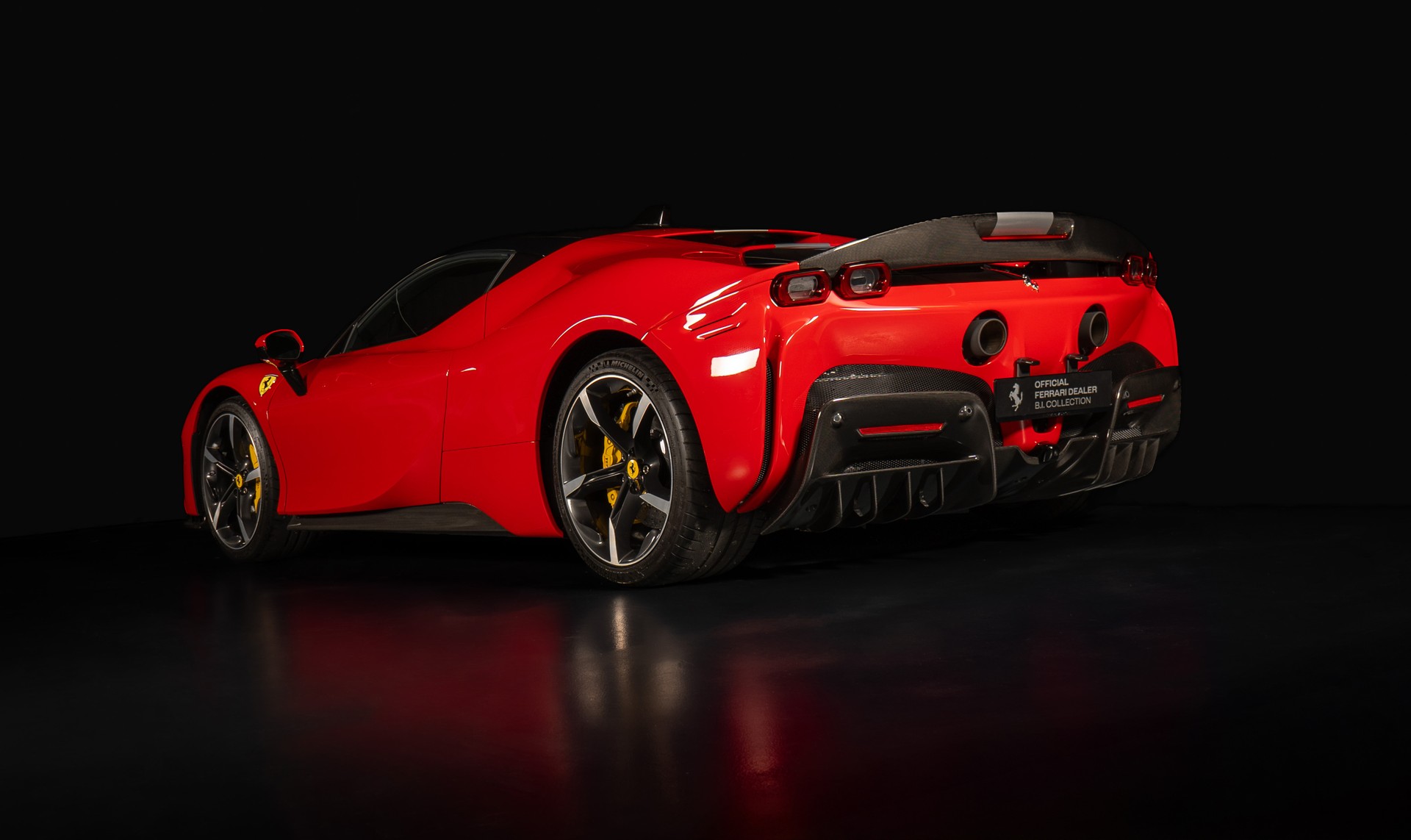 FERRARI SF90 Stradale-showroom-element-2