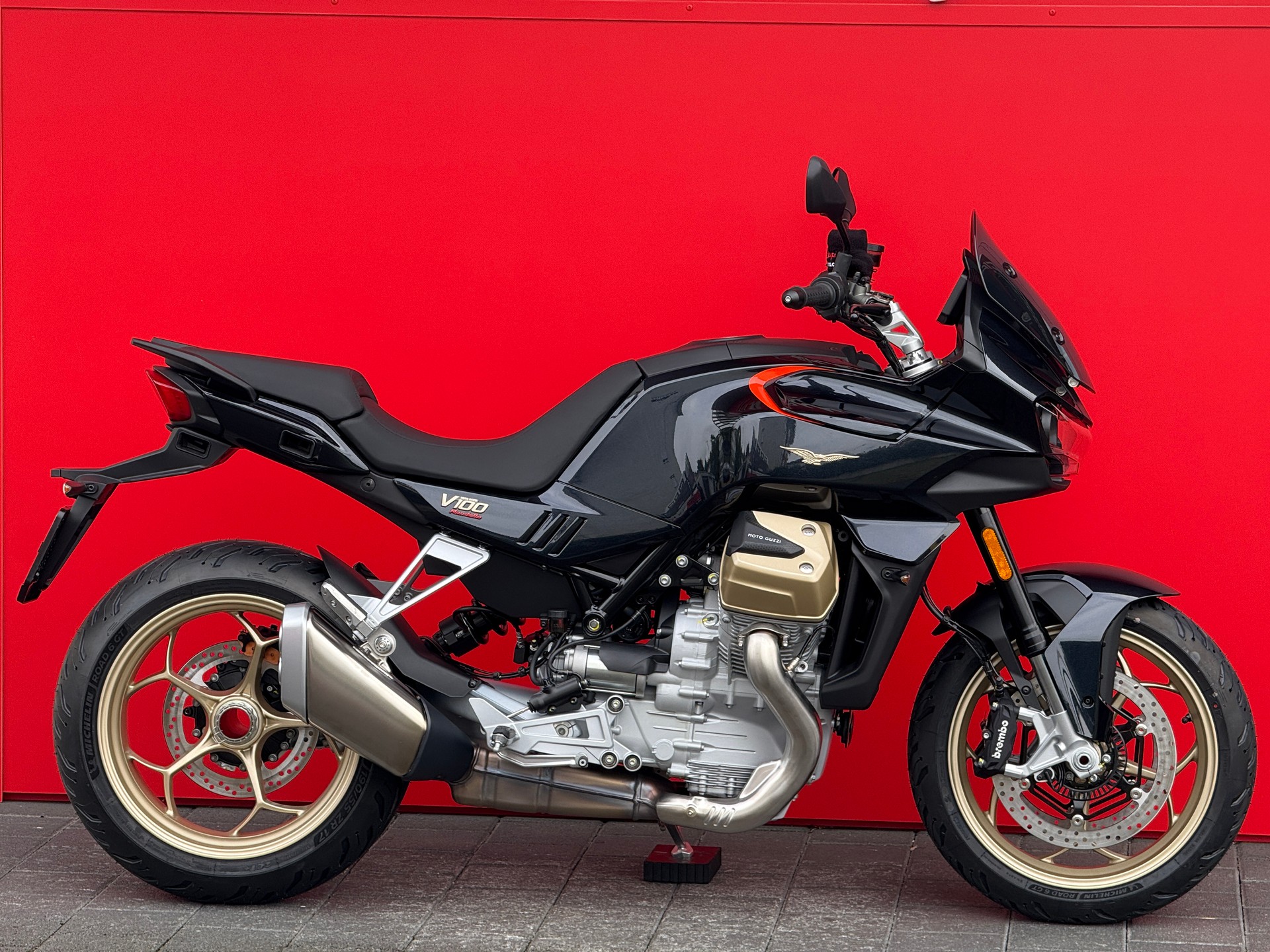 MOTO GUZZI V100 Mandello