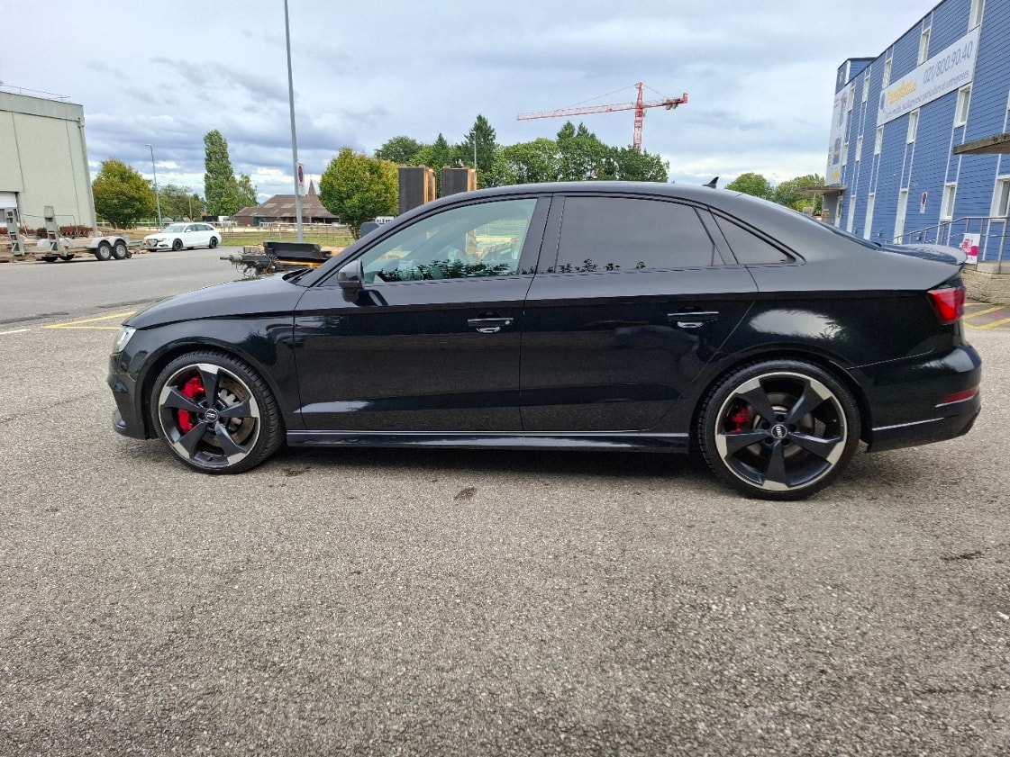 AUDI RS3 Limousine 2.5 TSI quattro S-tronic-image-3