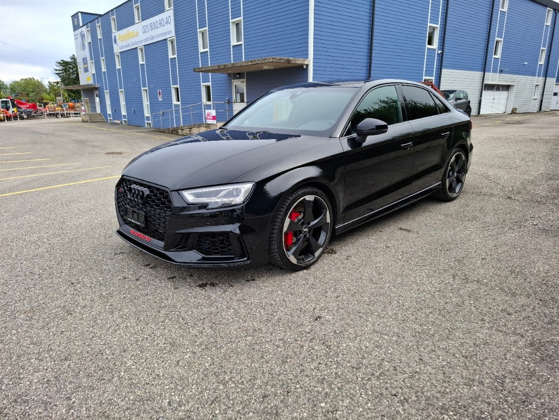 AUDI RS3 Limousine 2.5 TSI quattro S-tronic-image-2
