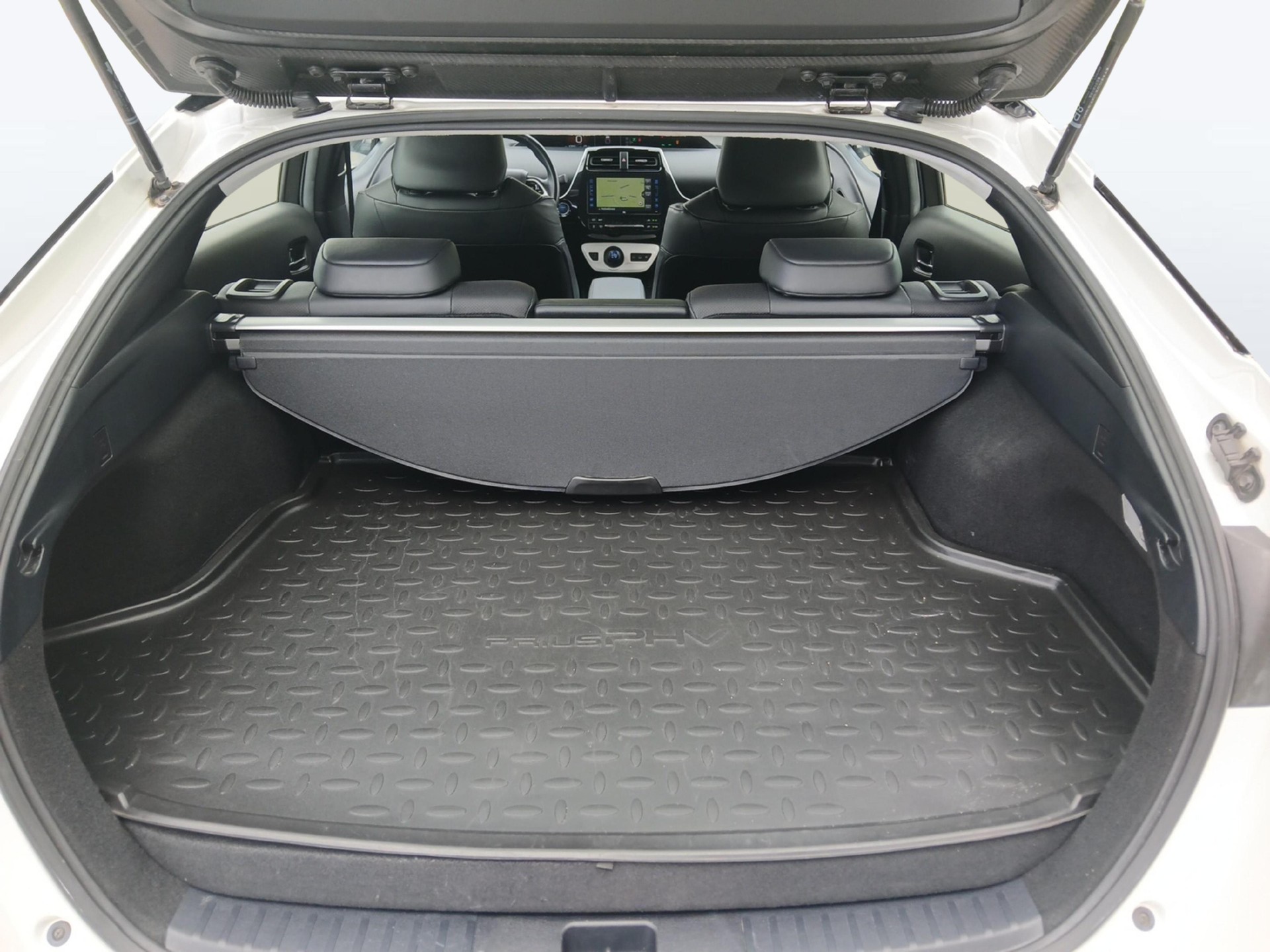TOYOTA Prius 1.8 VVTi HSD Plug-In Premium-image-11