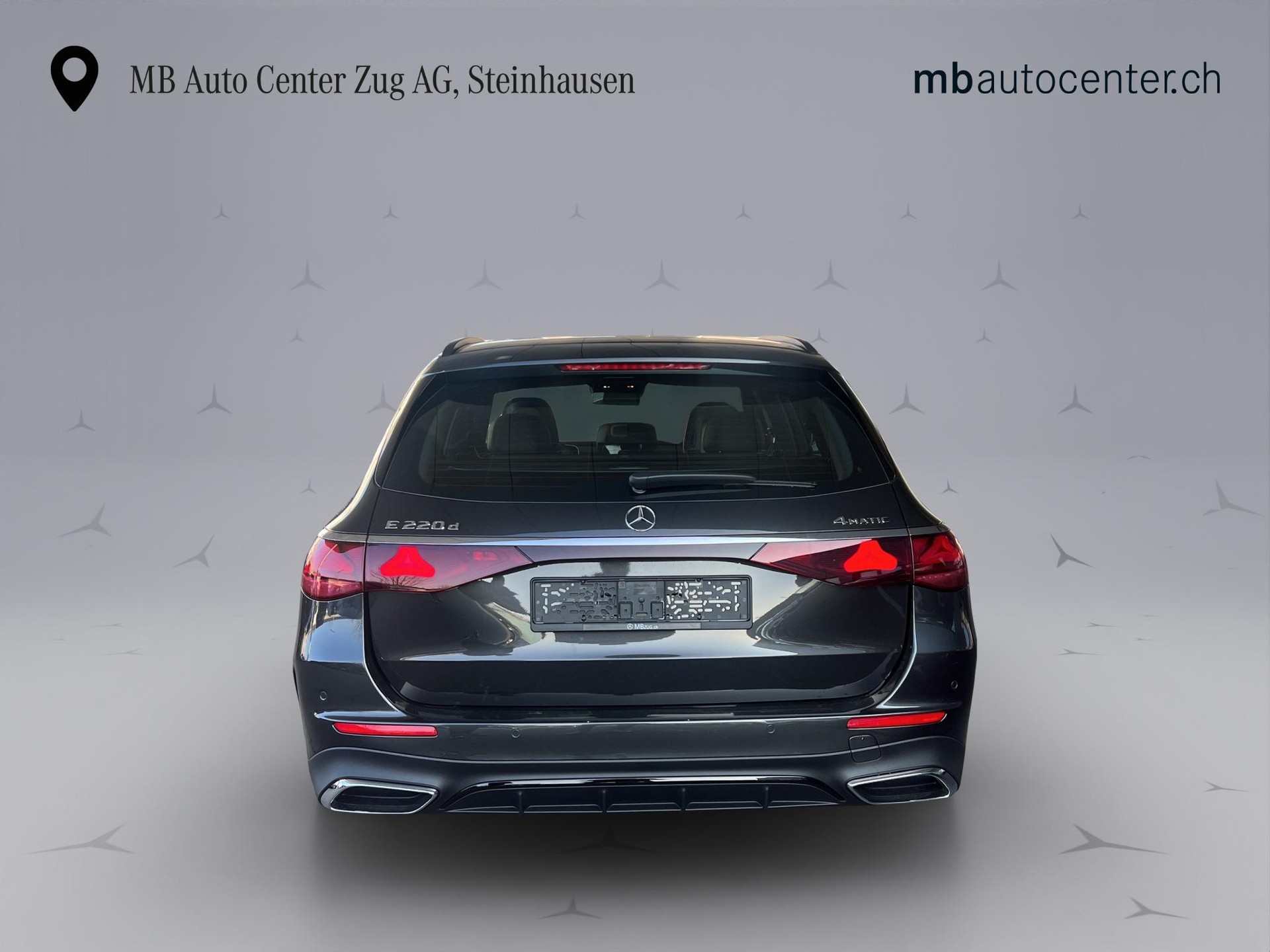 MERCEDES-BENZ E 220 d AMG Line 4matic Kombi-image-5