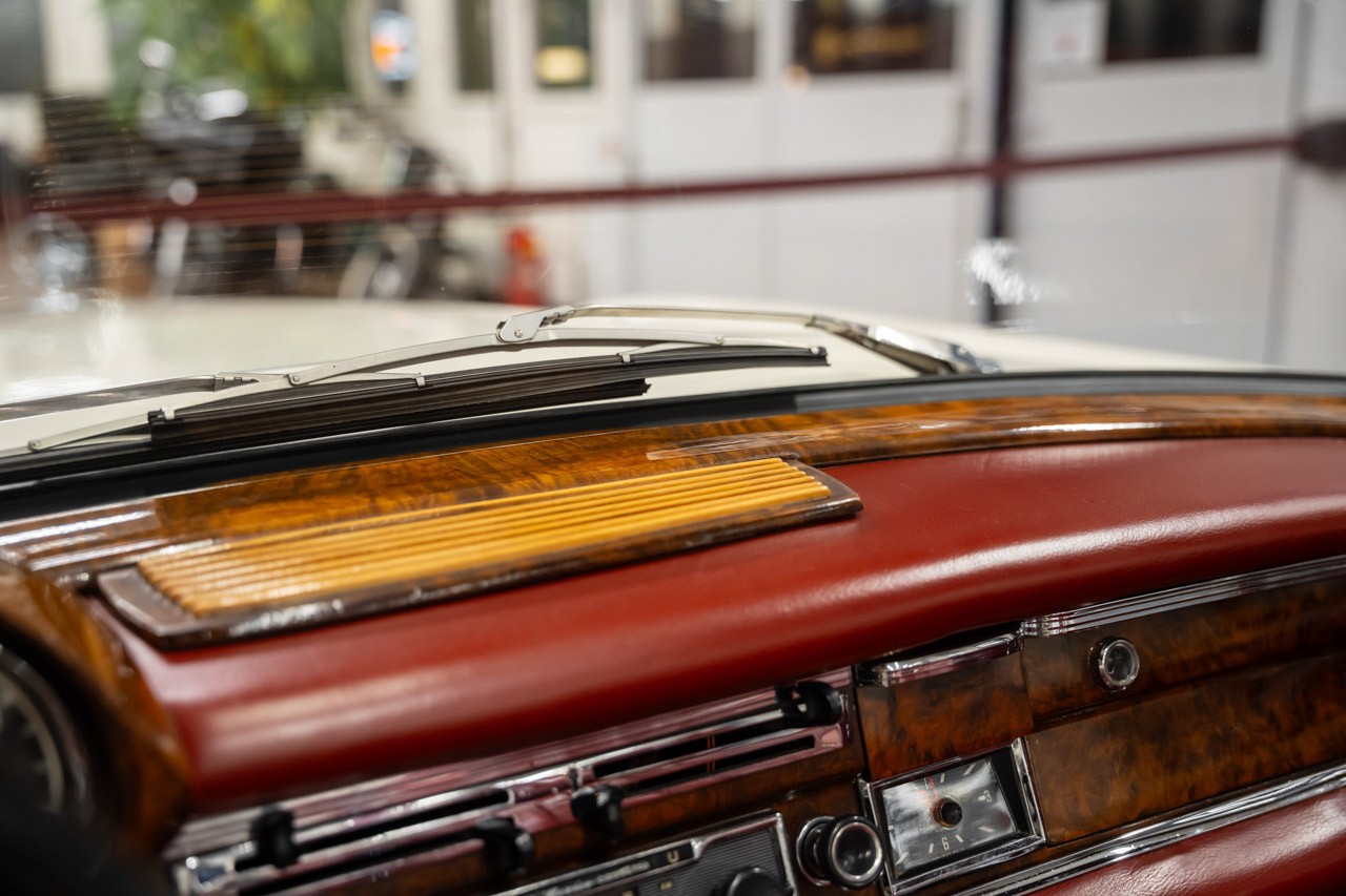 MERCEDES-BENZ 220 SE/b-image-21