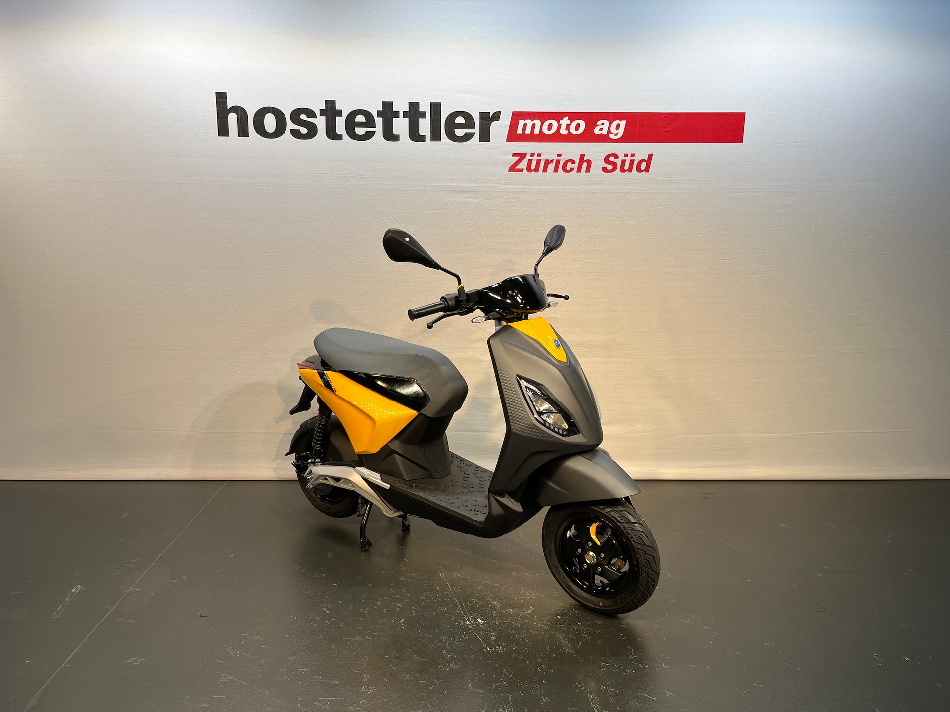 PIAGGIO 1 Active-showroom-element-1