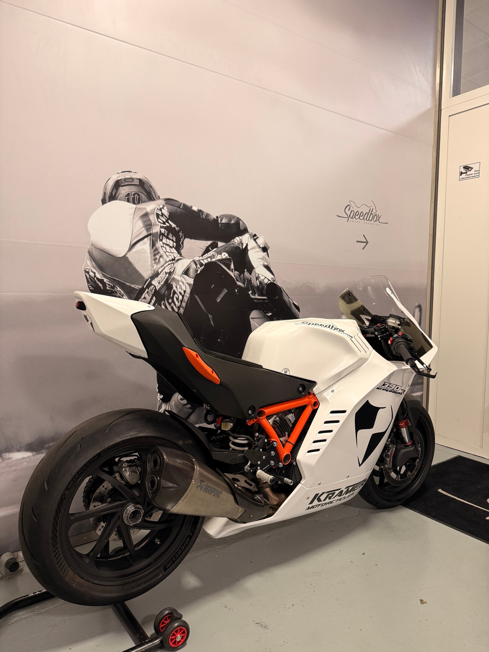 KTM 1390 Super Duke R EVO-image-8