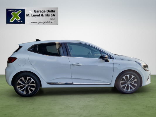 RENAULT Clio 1.6 E-Tech Techno-showroom-element-2