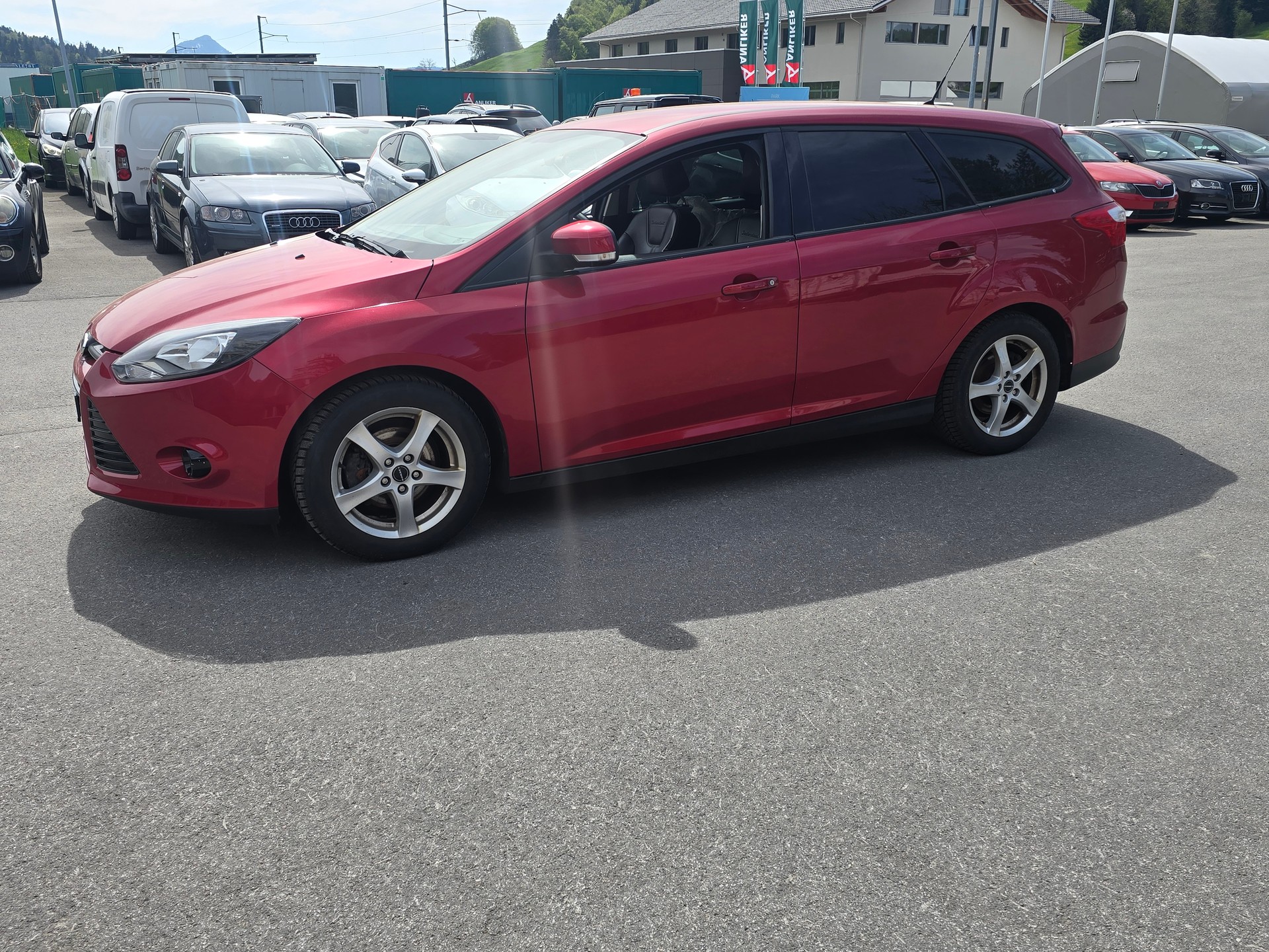 FORD Focus 1.6i VCT Trend PowerShift-image-5