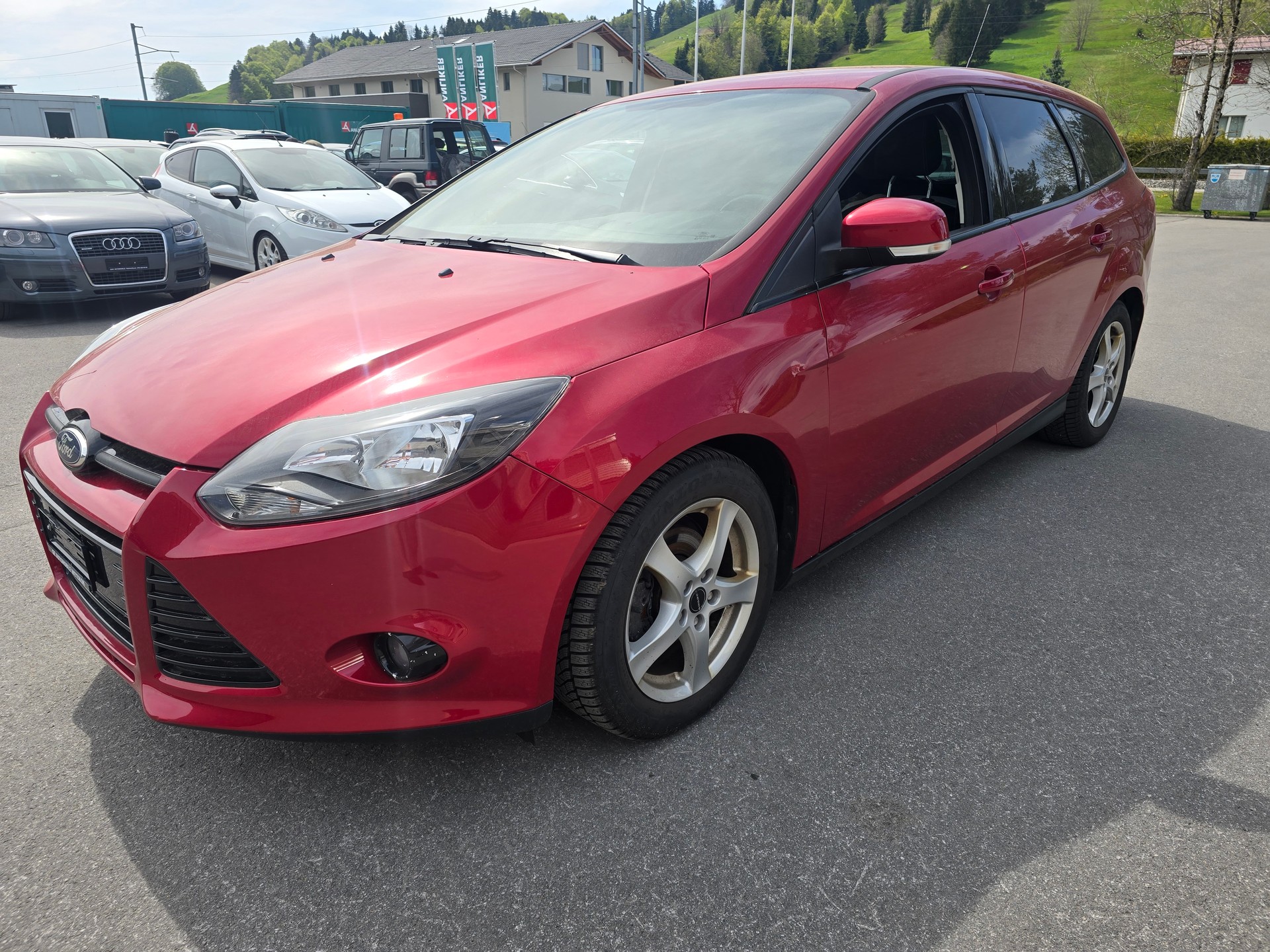 FORD Focus 1.6i VCT Trend PowerShift-image-1