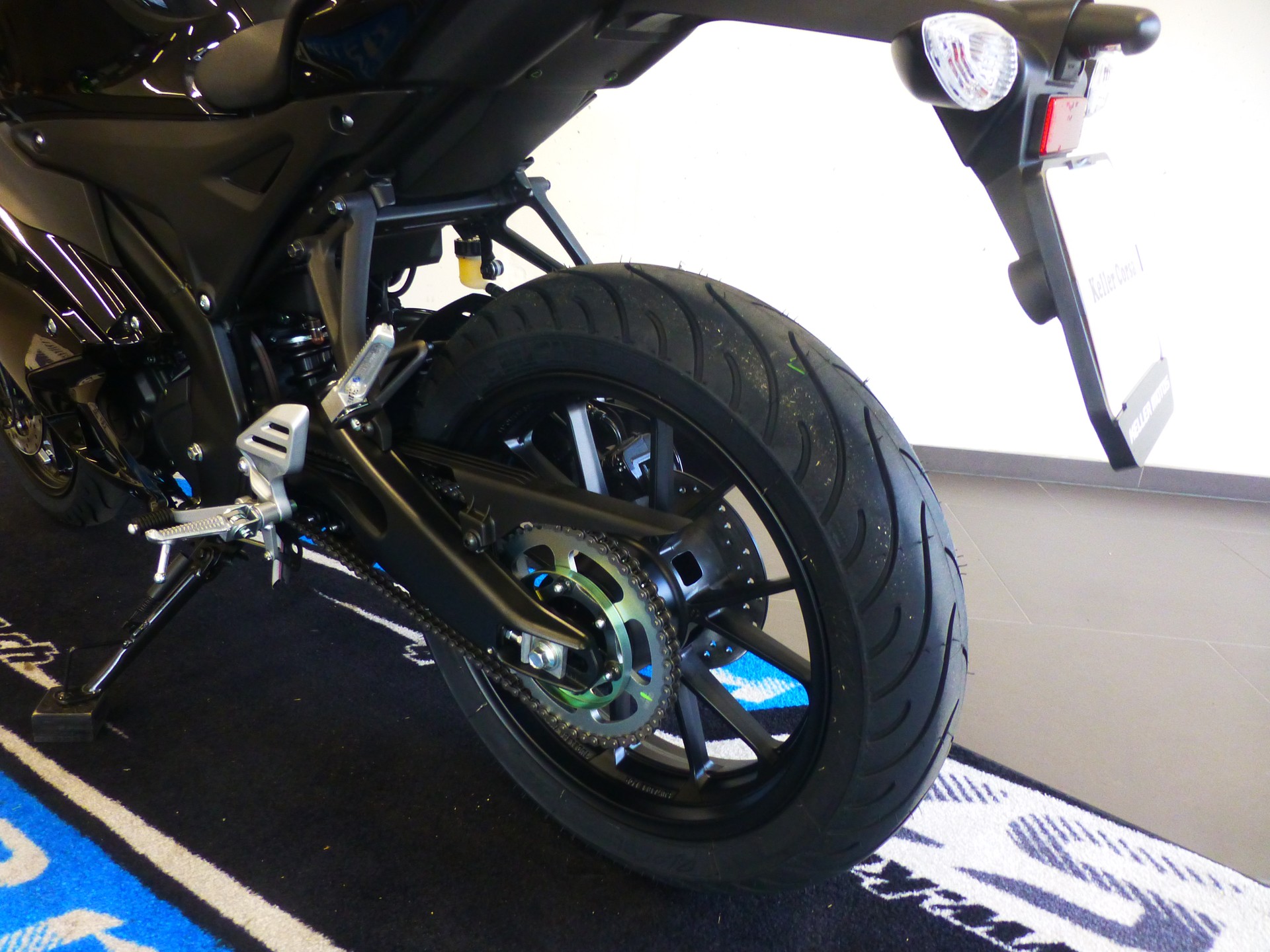 YAMAHA YZF-R 125 ABS Modell 2026-image-12