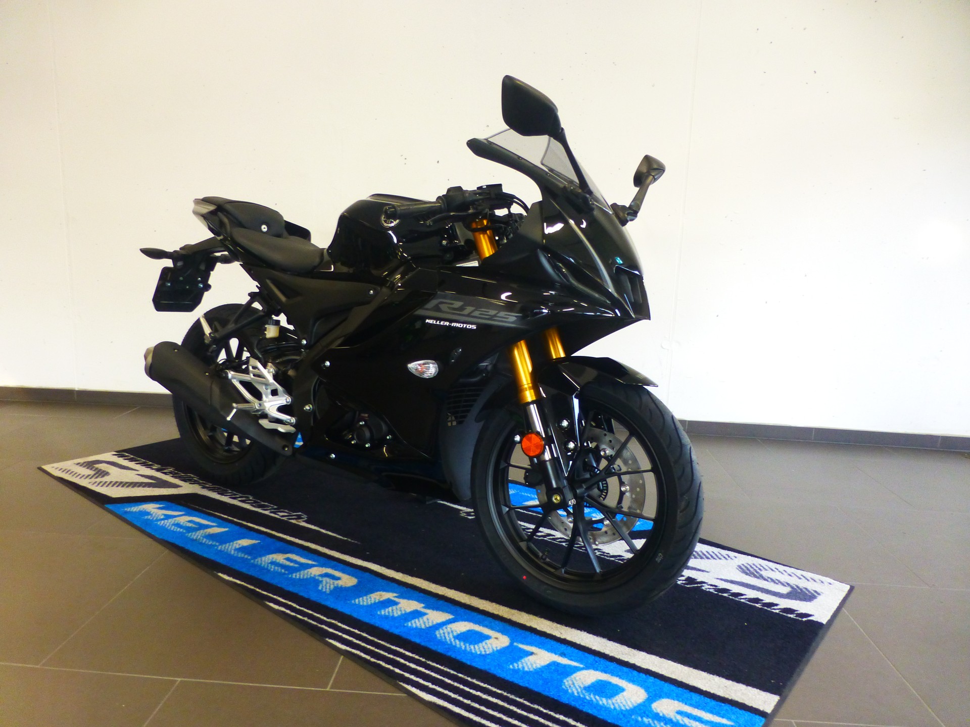YAMAHA YZF-R 125 ABS Modell 2026-showroom-element-3
