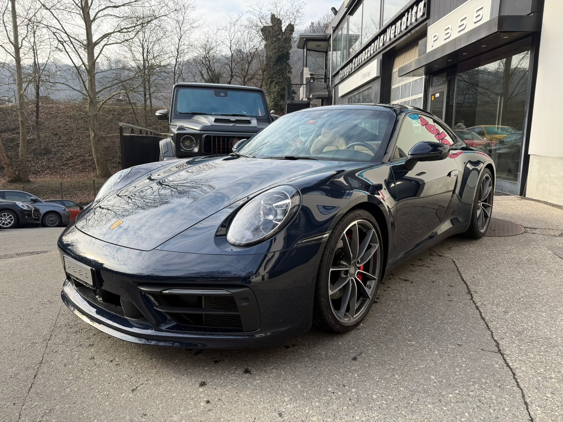 PORSCHE 911 Carrera 4S-image-3