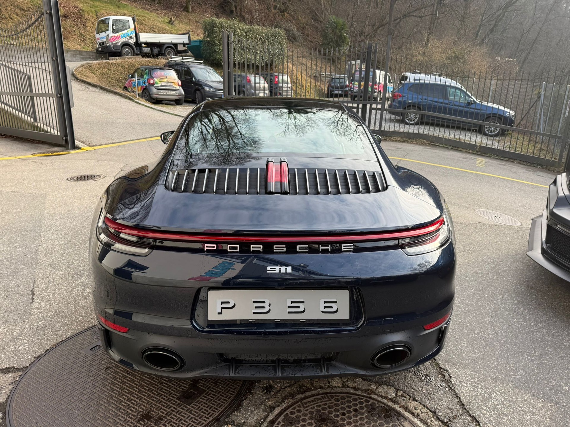 PORSCHE 911 Carrera 4S-image-11