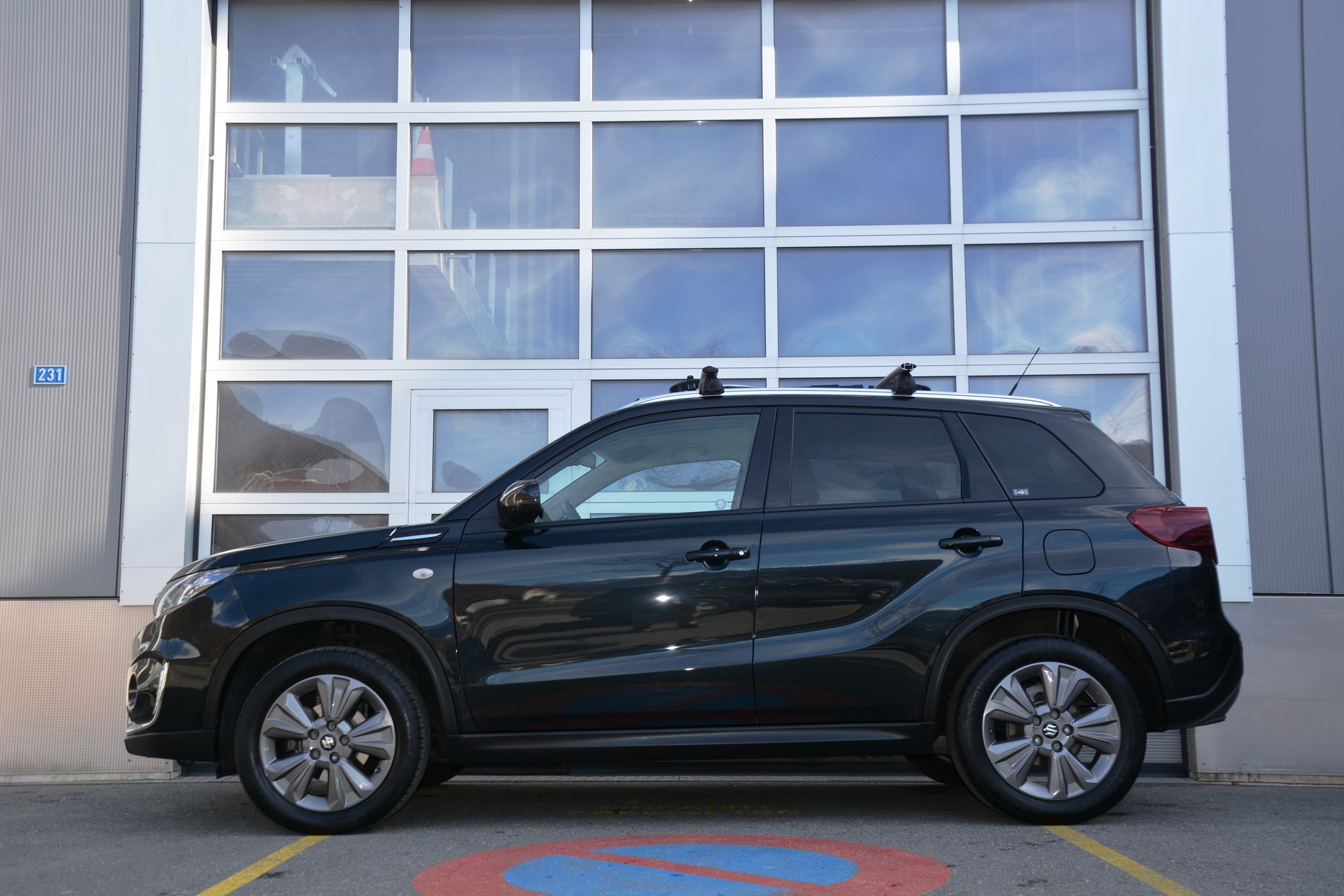 SUZUKI Vitara 1.4 Boosterjet Compact Top Hybrid Automatic-image-3