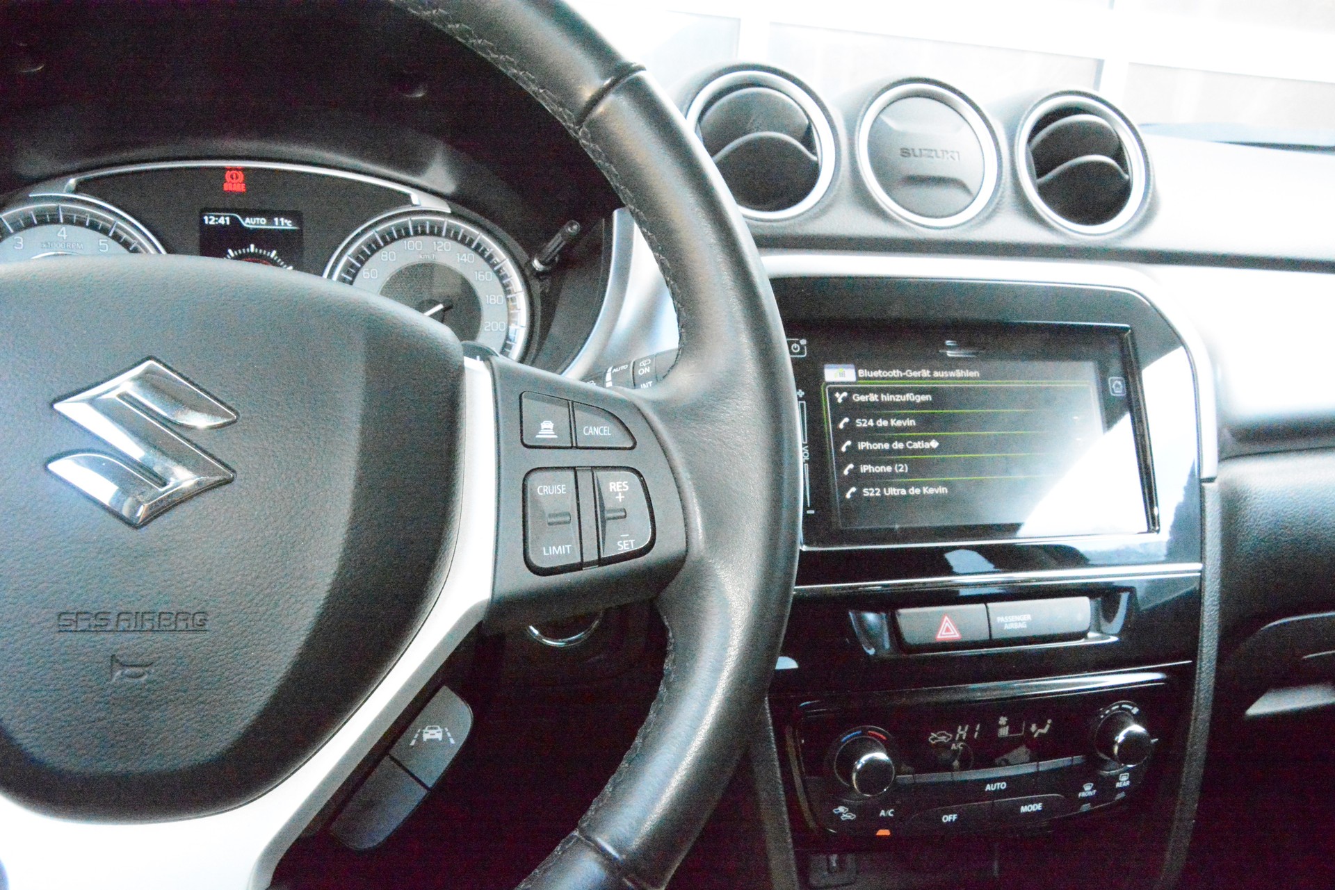 SUZUKI Vitara 1.4 Boosterjet Compact Top Hybrid Automatic-image-14