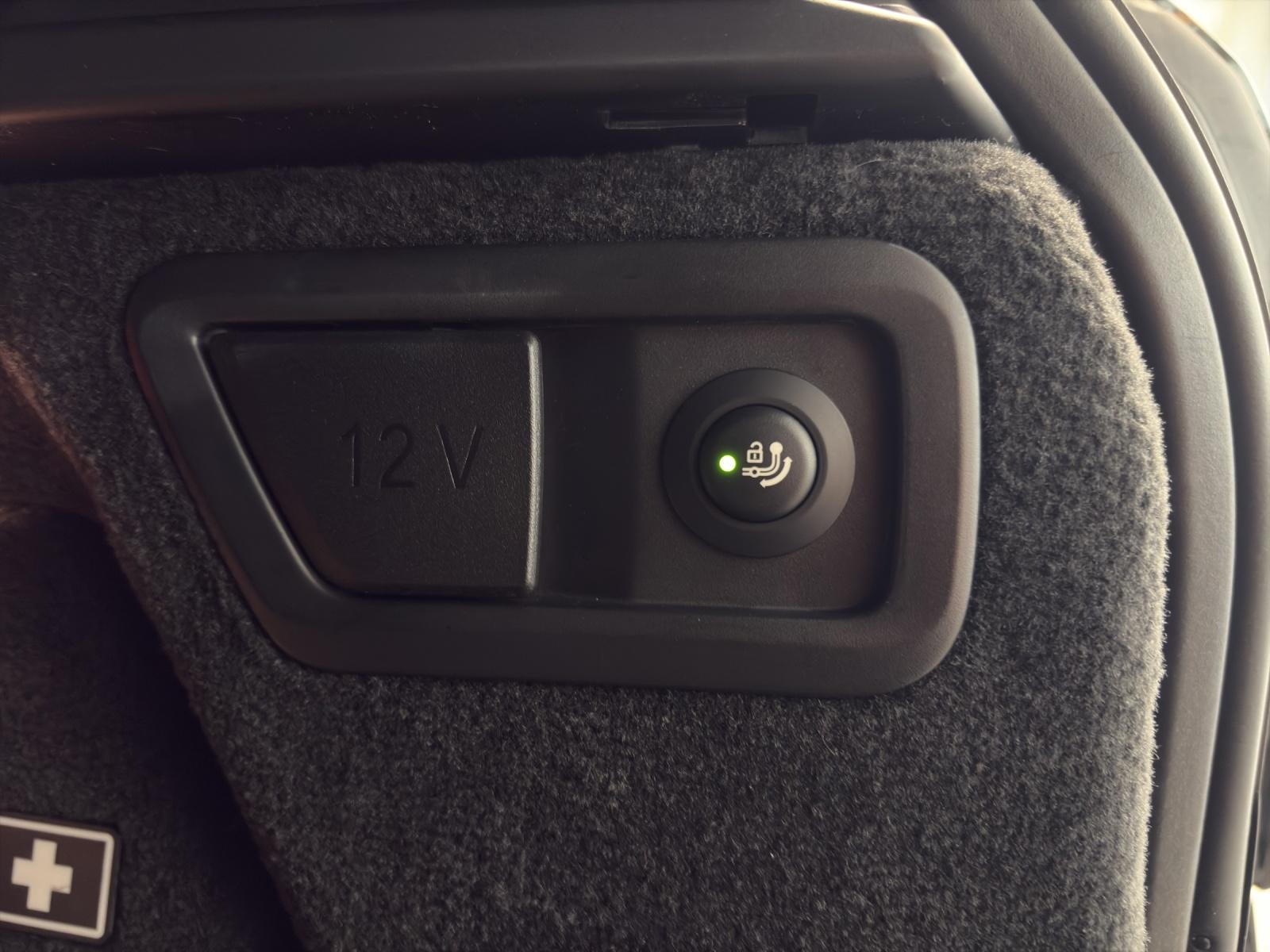BMW X7 M60i-image-17
