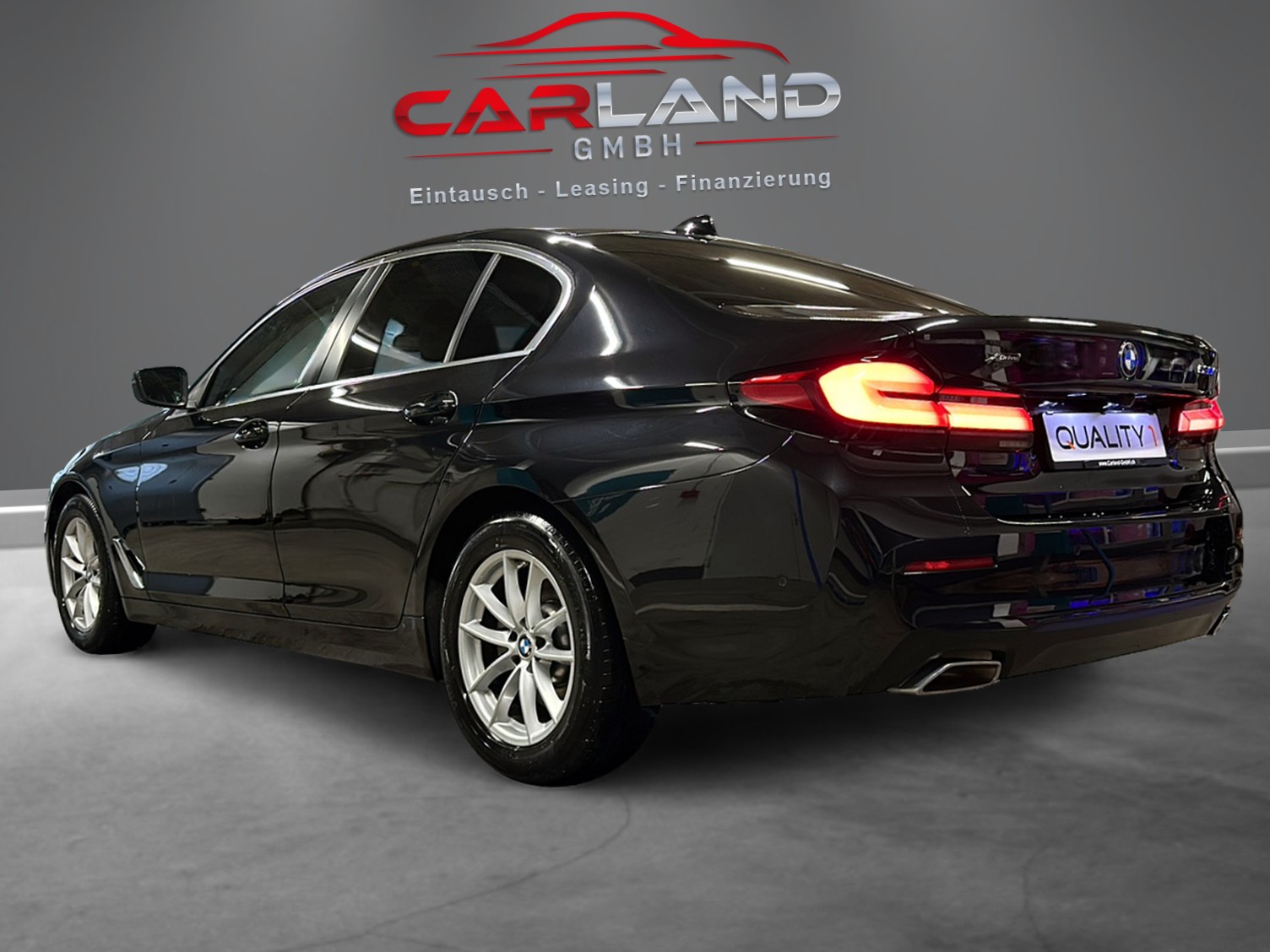 BMW 530i xDrive 48V Steptronic-image-4