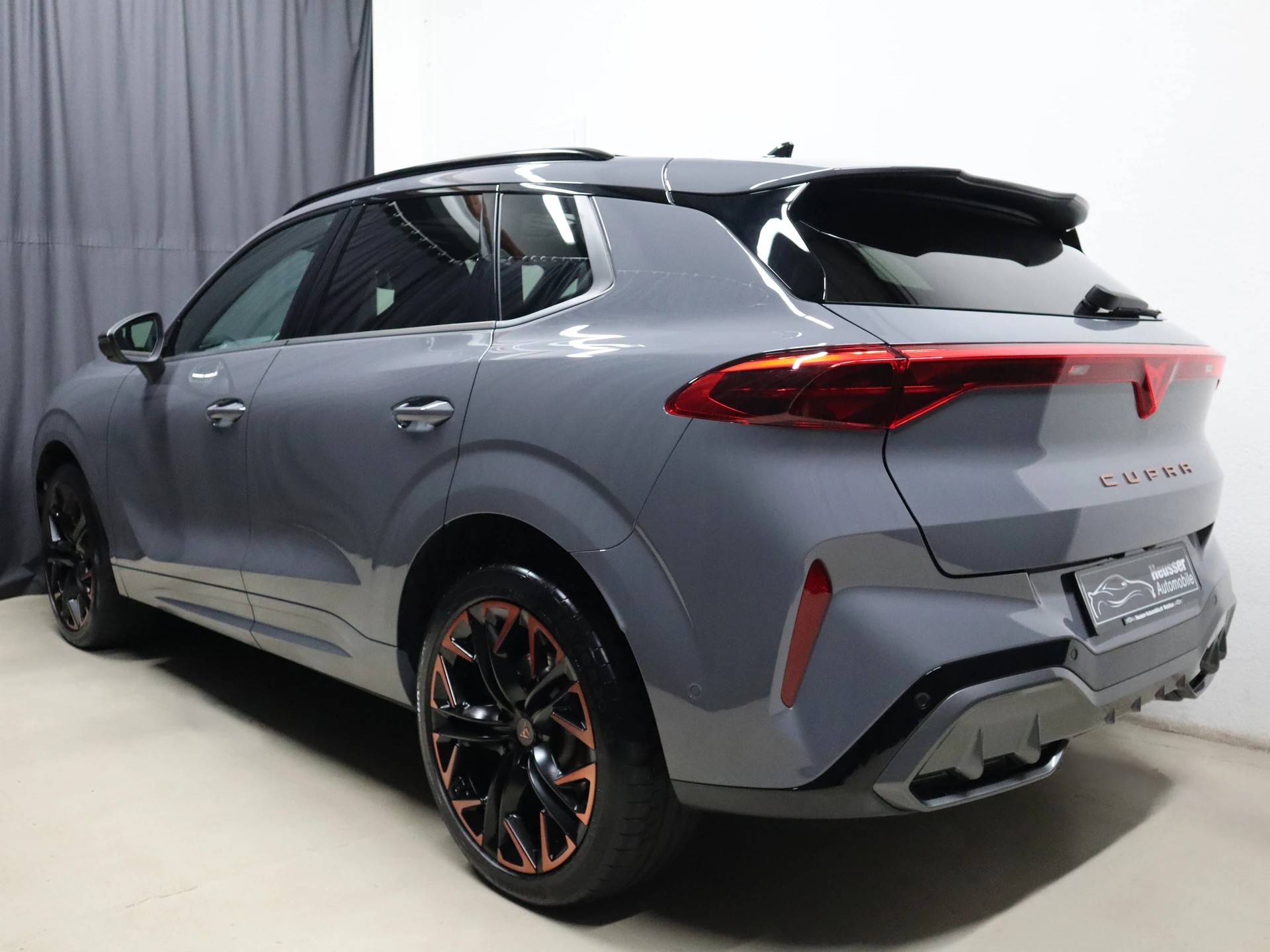 CUPRA Terramar 2.0 TSI DSG 4Drive VZ - Panorama - Navi - Head-Up - Keyless - 360° Kamera - AHK - 265 PS-showroom-element-3
