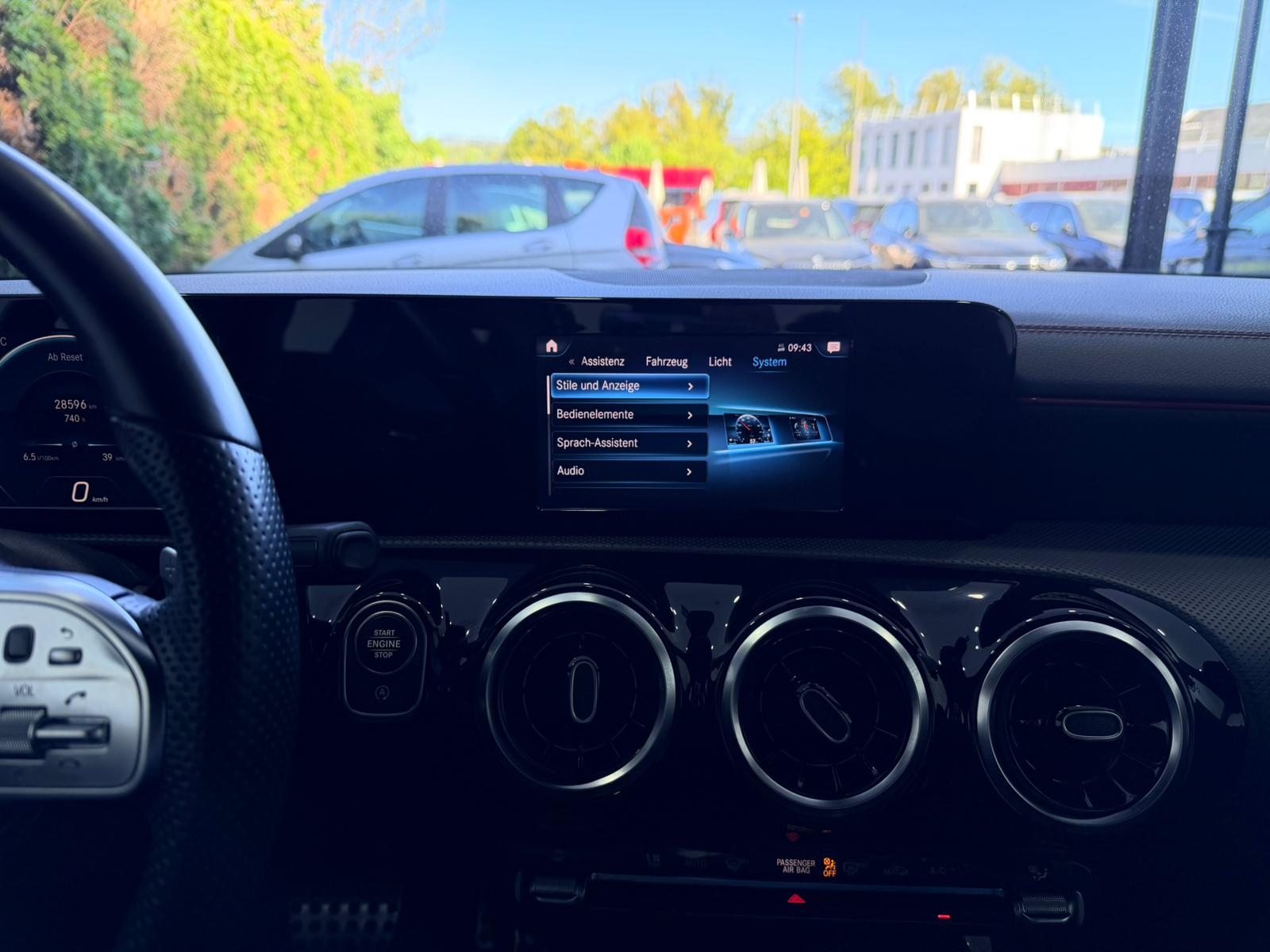 MERCEDES-BENZ CLA 180 AMG Line 7G-DCT | Ab MFK | 2 Jahre Garantie |-image-11
