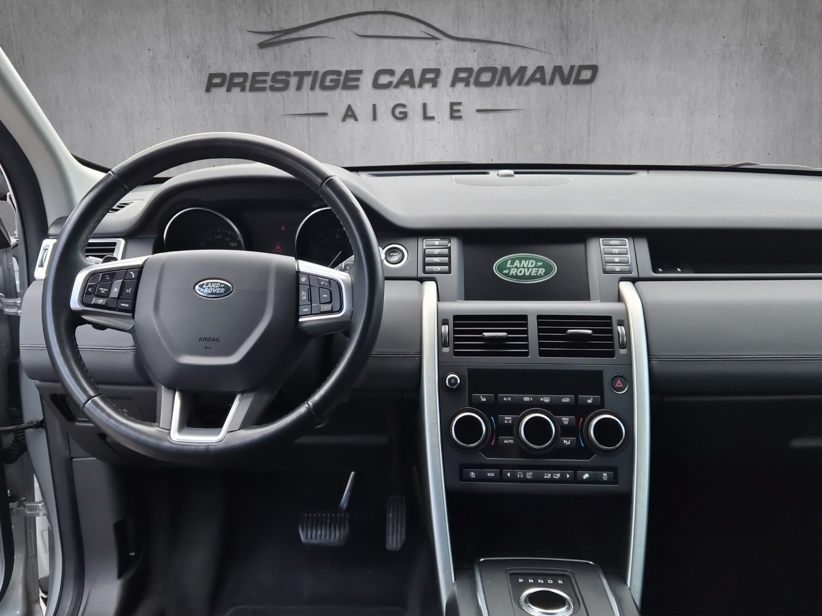 LAND ROVER Discovery Sport 2.0 Si4 Pure AT9-image-6
