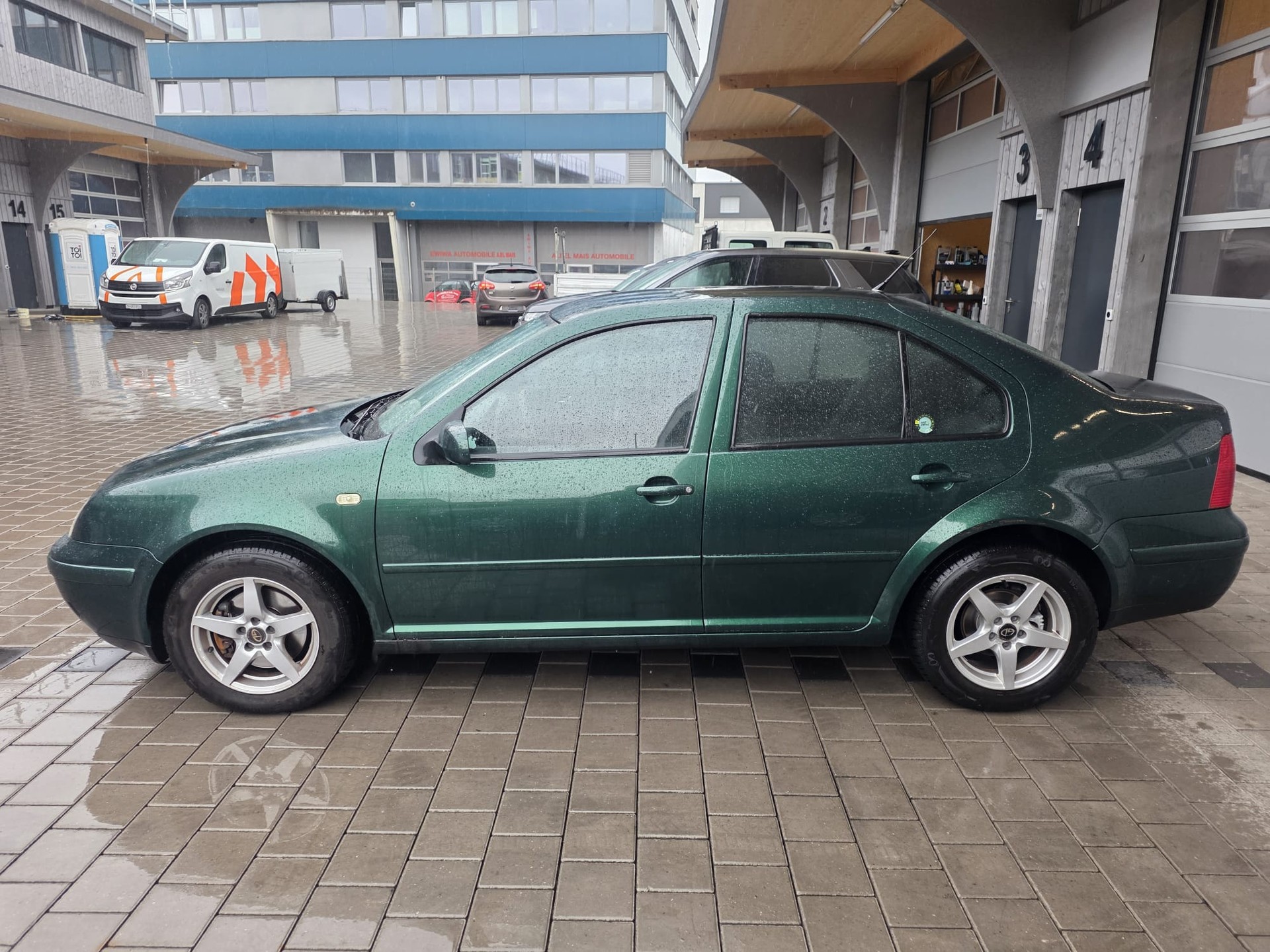 VW Bora 2.3 Highline-image-5