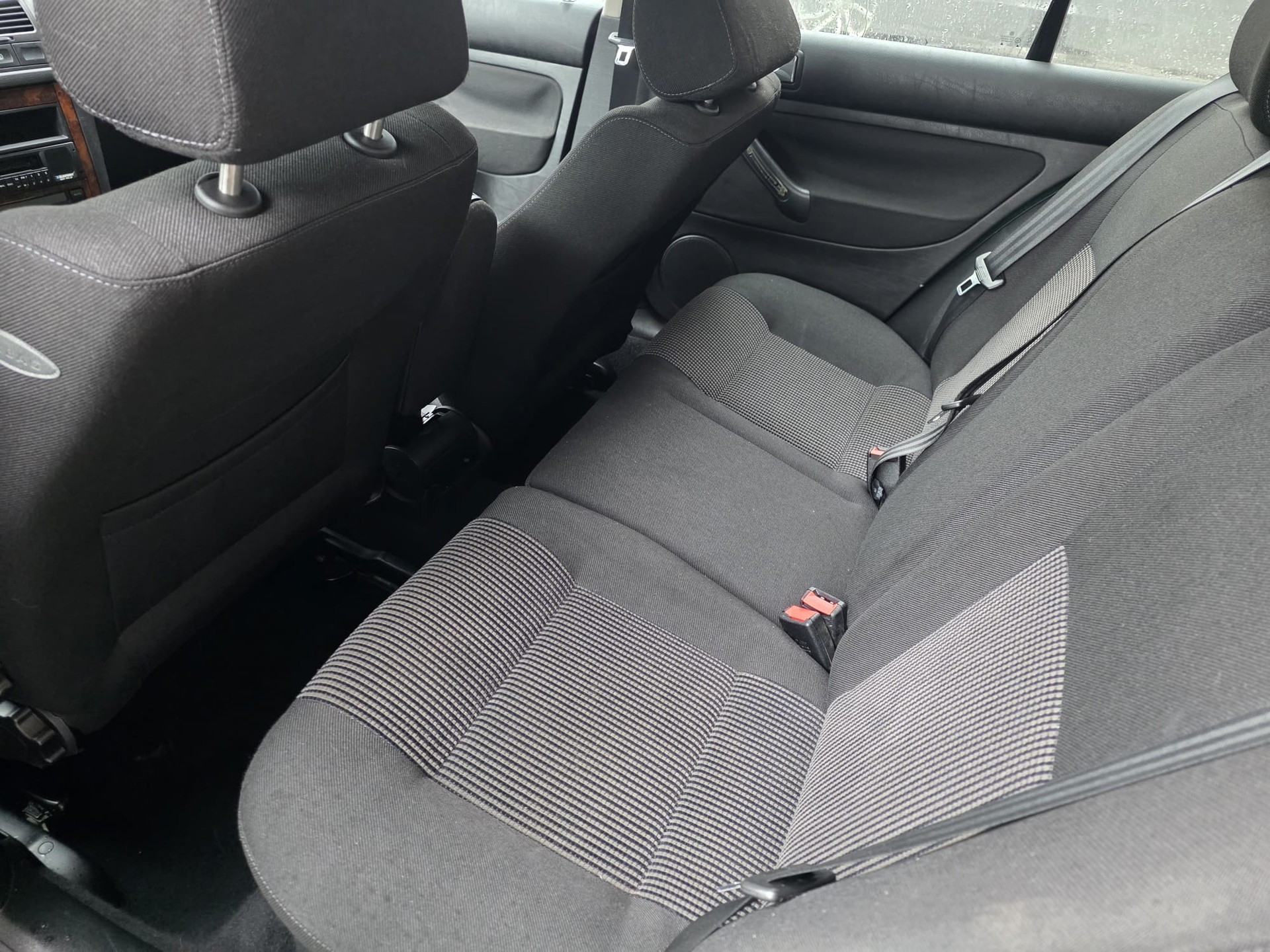 VW Bora 2.3 Highline-image-8