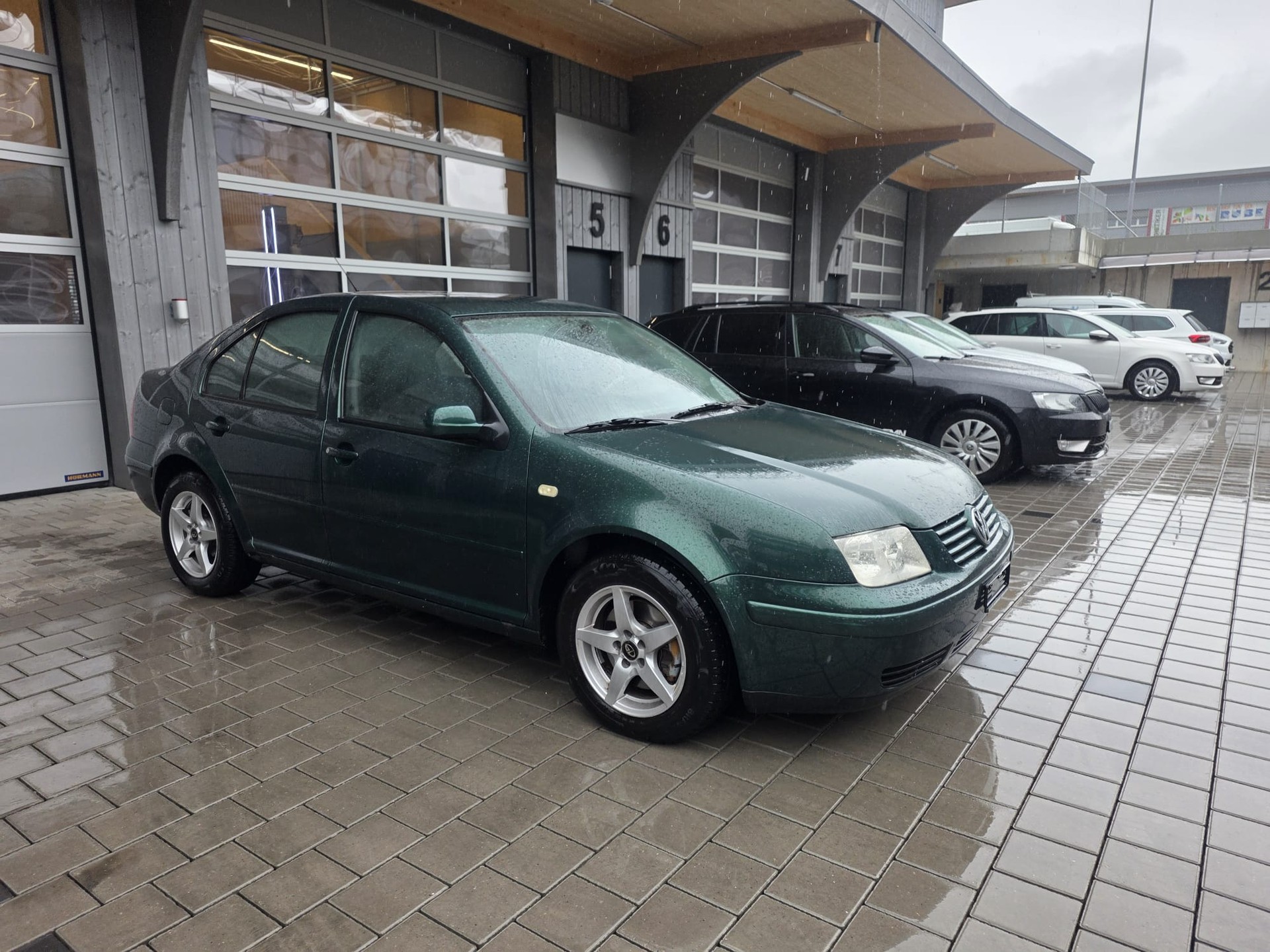 VW Bora 2.3 Highline-image-1