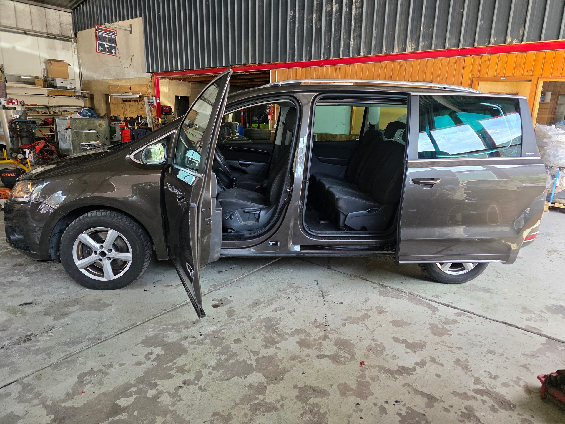 SEAT Alhambra 2.0 TDI Reference 4x4-image-9