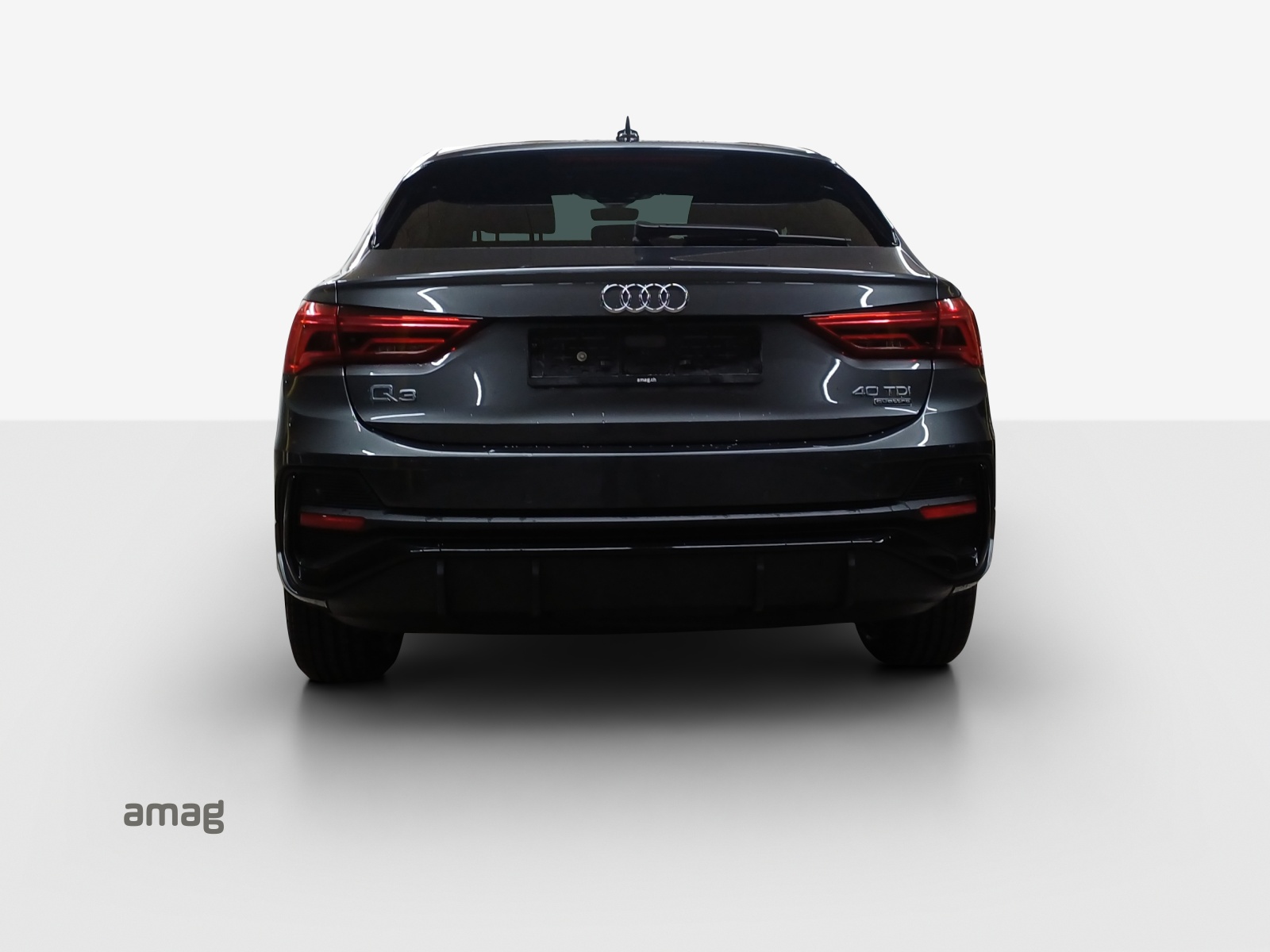 AUDI Q3 Sportback 40 TDI S line quattro S-tronic-image-3