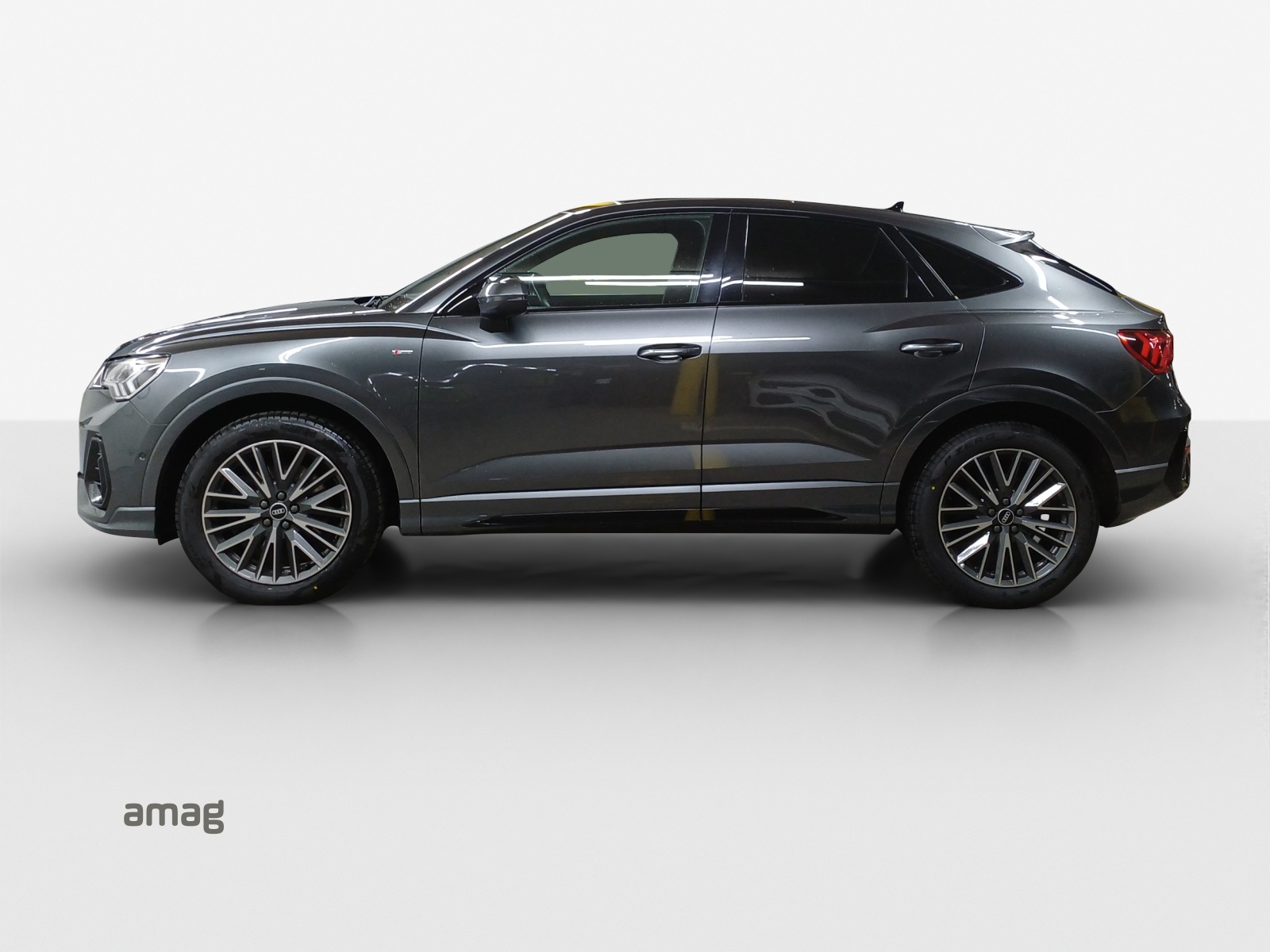 AUDI Q3 Sportback 40 TDI S line quattro S-tronic-image-1