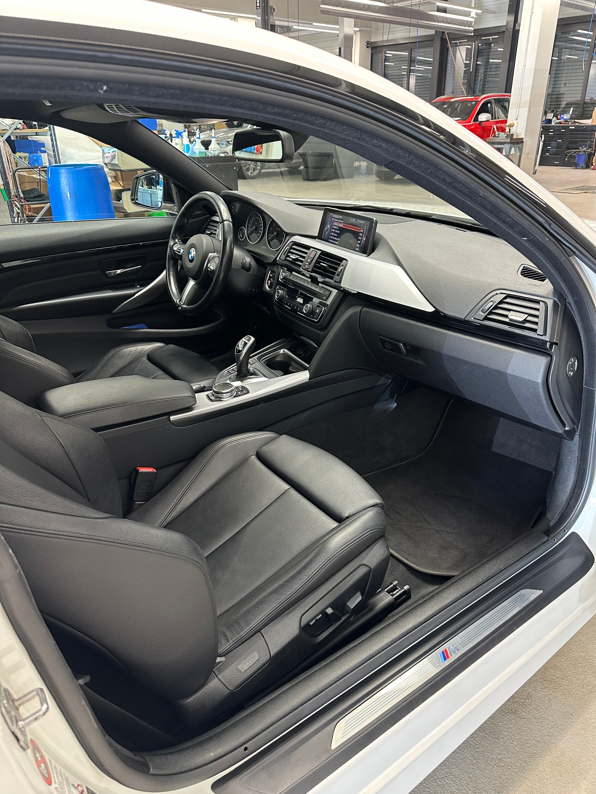 BMW 428i xDrive-image-5