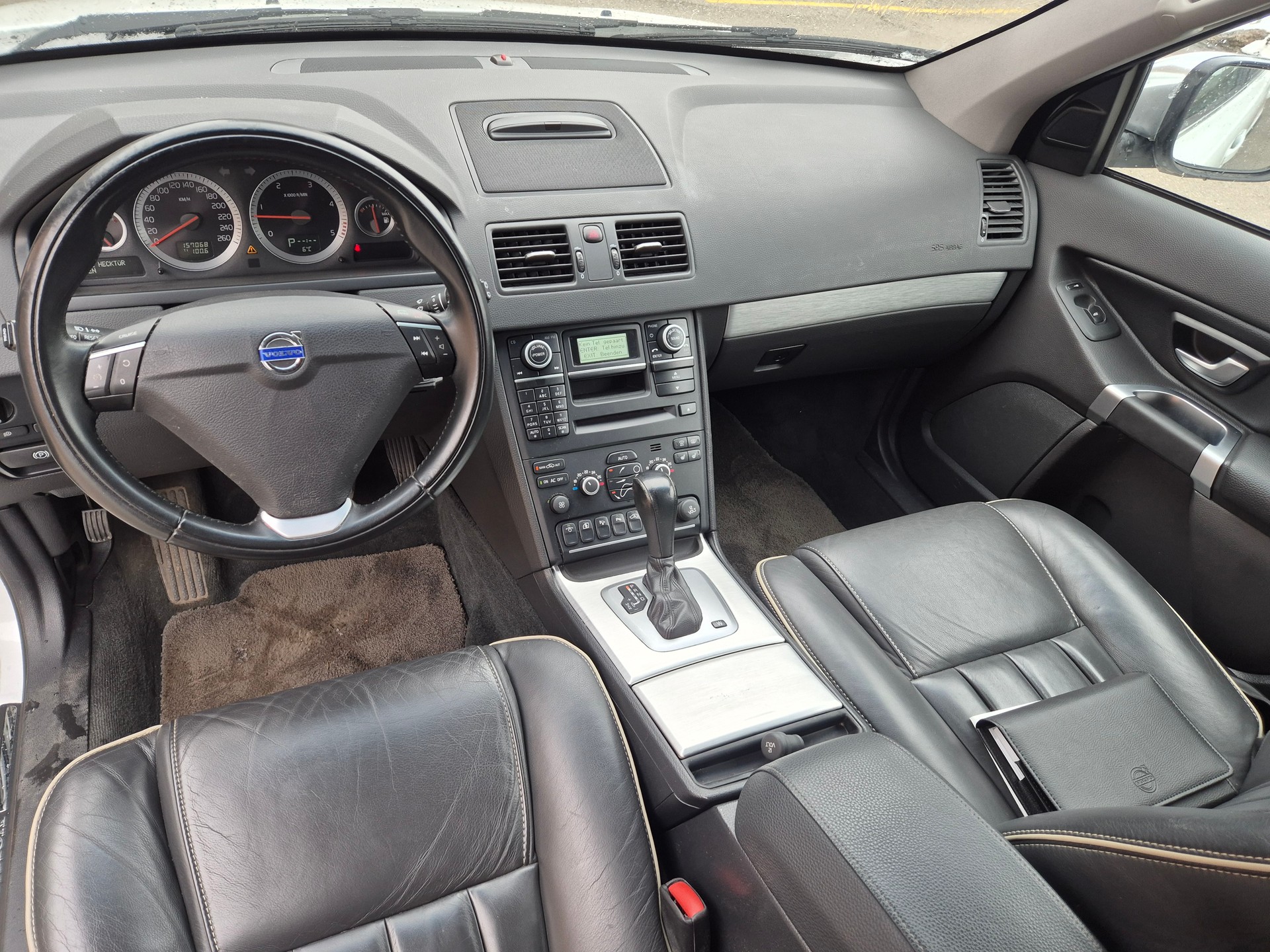 VOLVO XC90 D5 AWD Husky Edition Geartronic-image-4