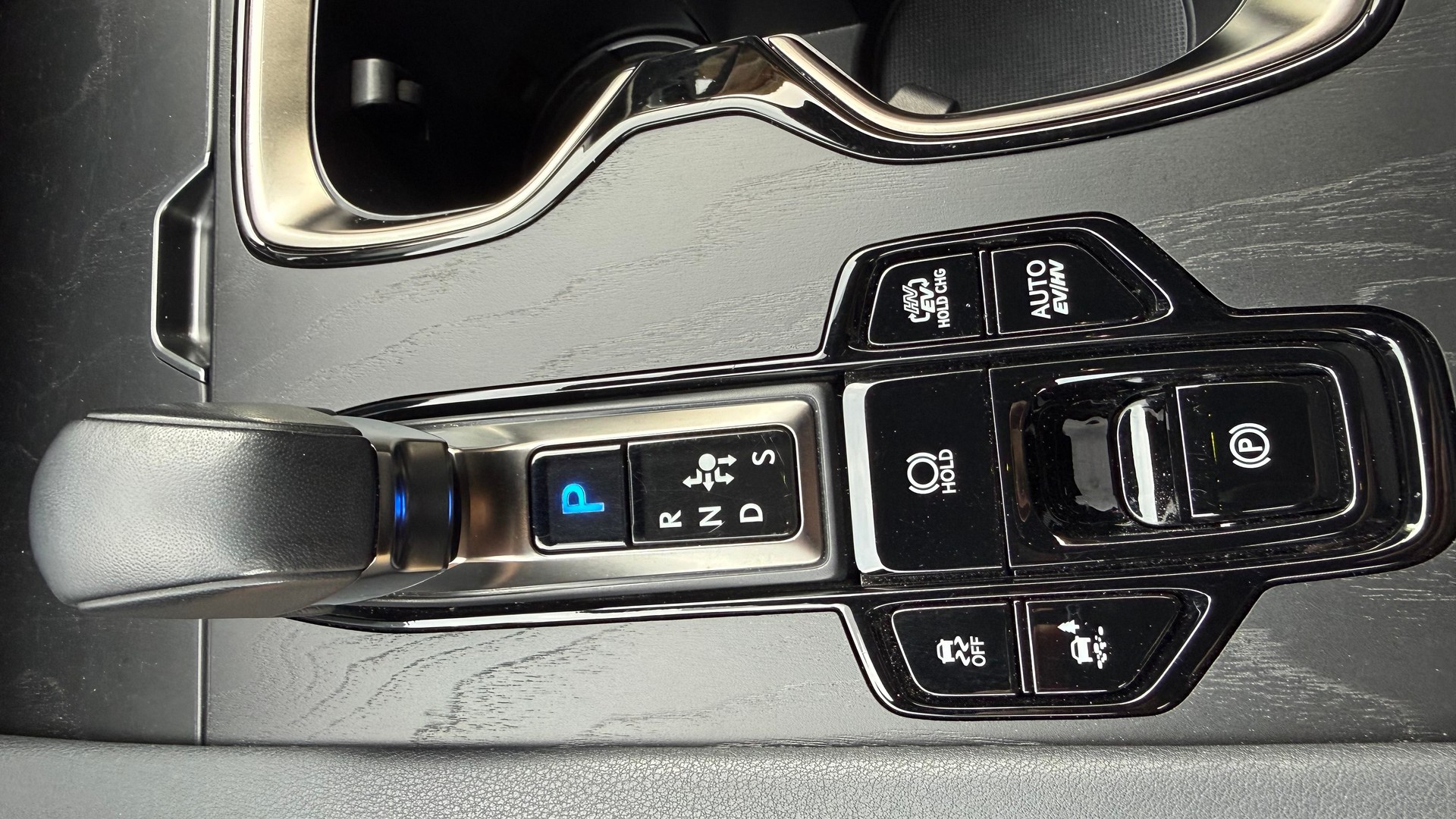 LEXUS 450h+ Excellence-image-15