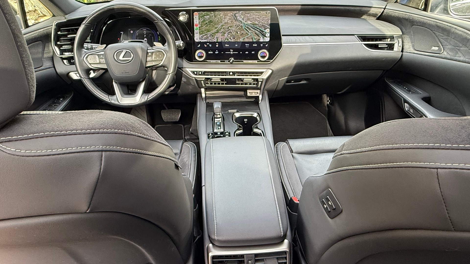 LEXUS 450h+ Excellence-image-9