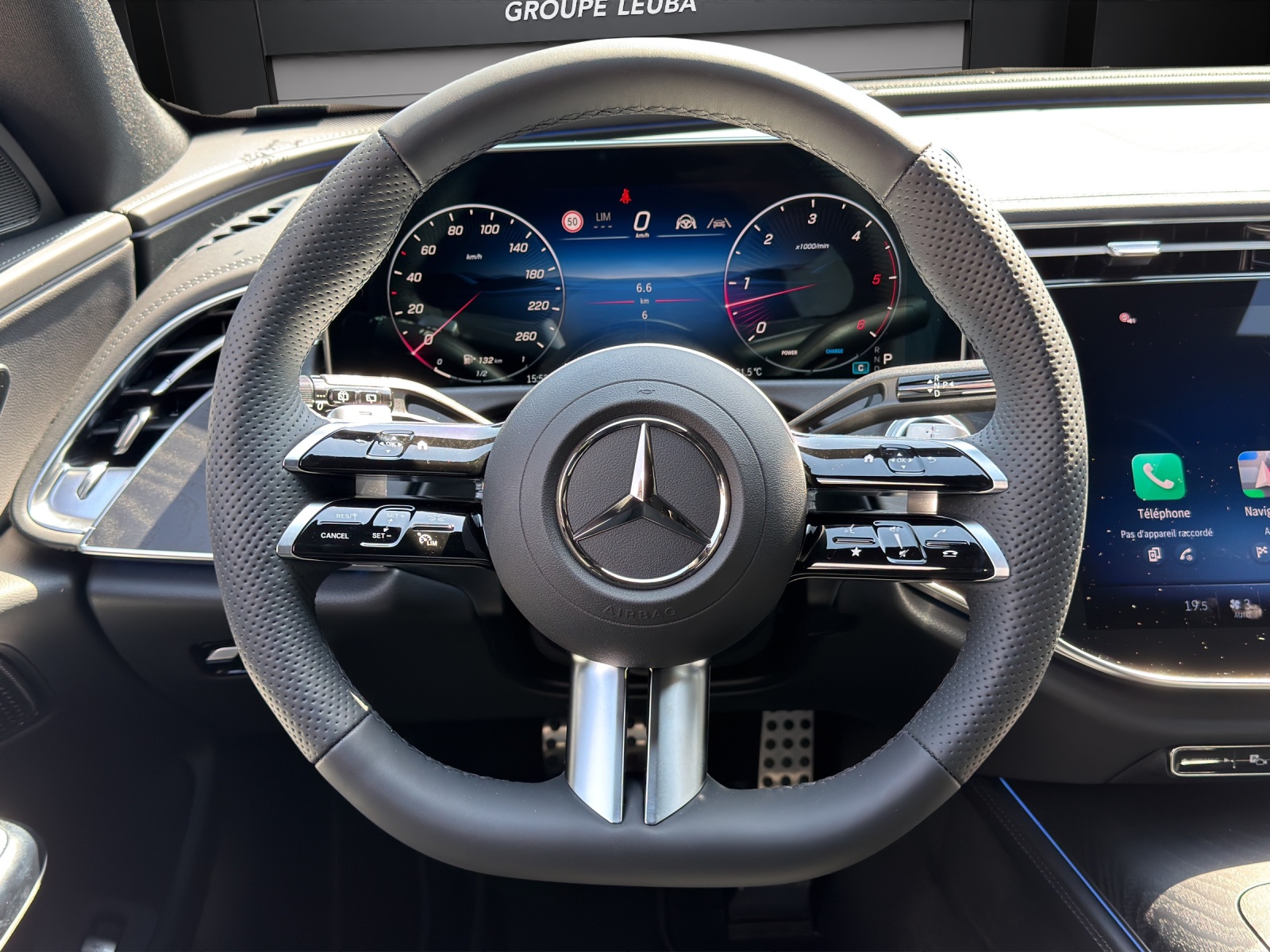 MERCEDES-BENZ E 220 d T 4Matic 9G-Tronic-image-13
