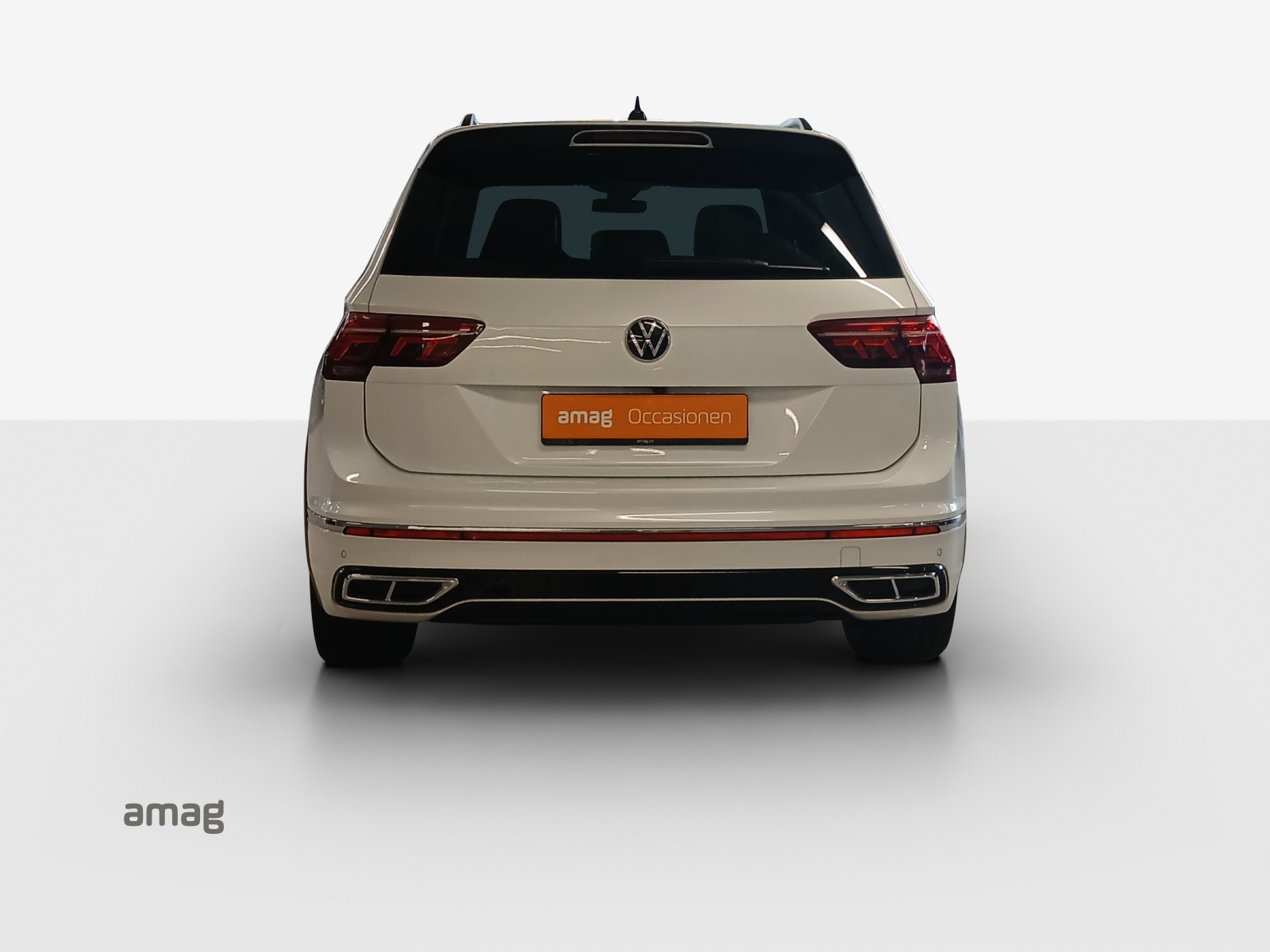 VW Tiguan 2.0TSI R-Line 4Motion DSG-showroom-element-3