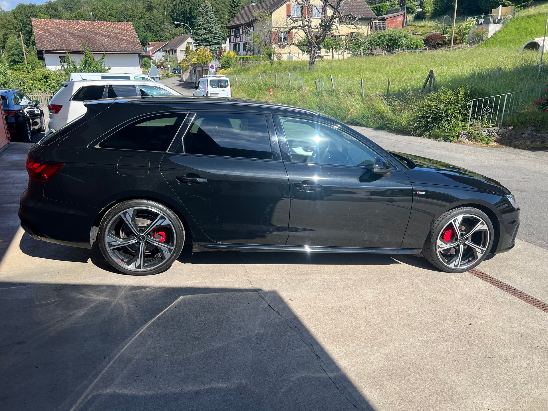 AUDI A4 Avant 40 TDI S line Attraction quattro S-tronic-image-6