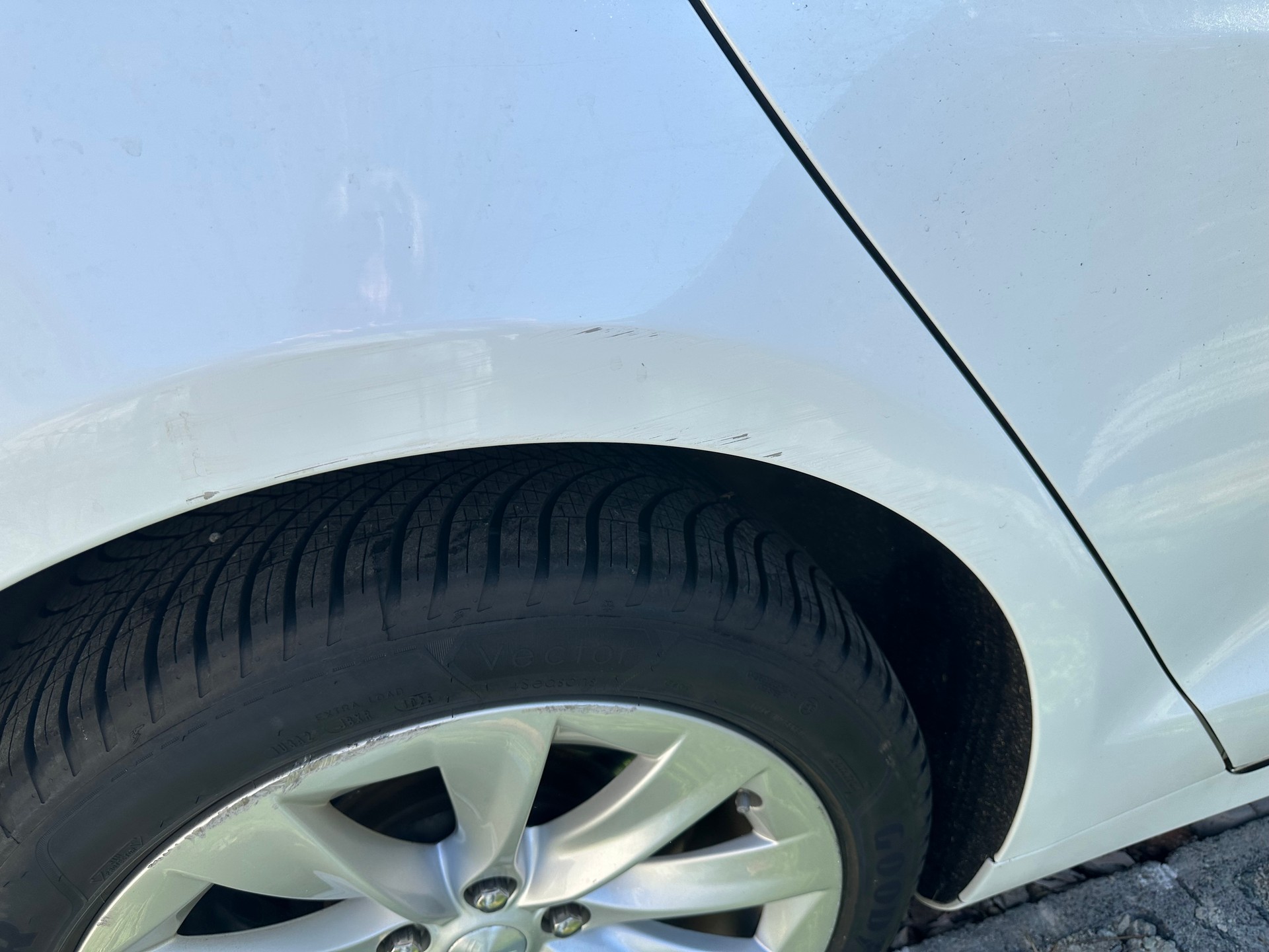 TESLA 90 D - SC01 Free Supercharging, Autopilot, Winterpaket, Luftfederung, Tesla gewartet, Akku 88%-image-8